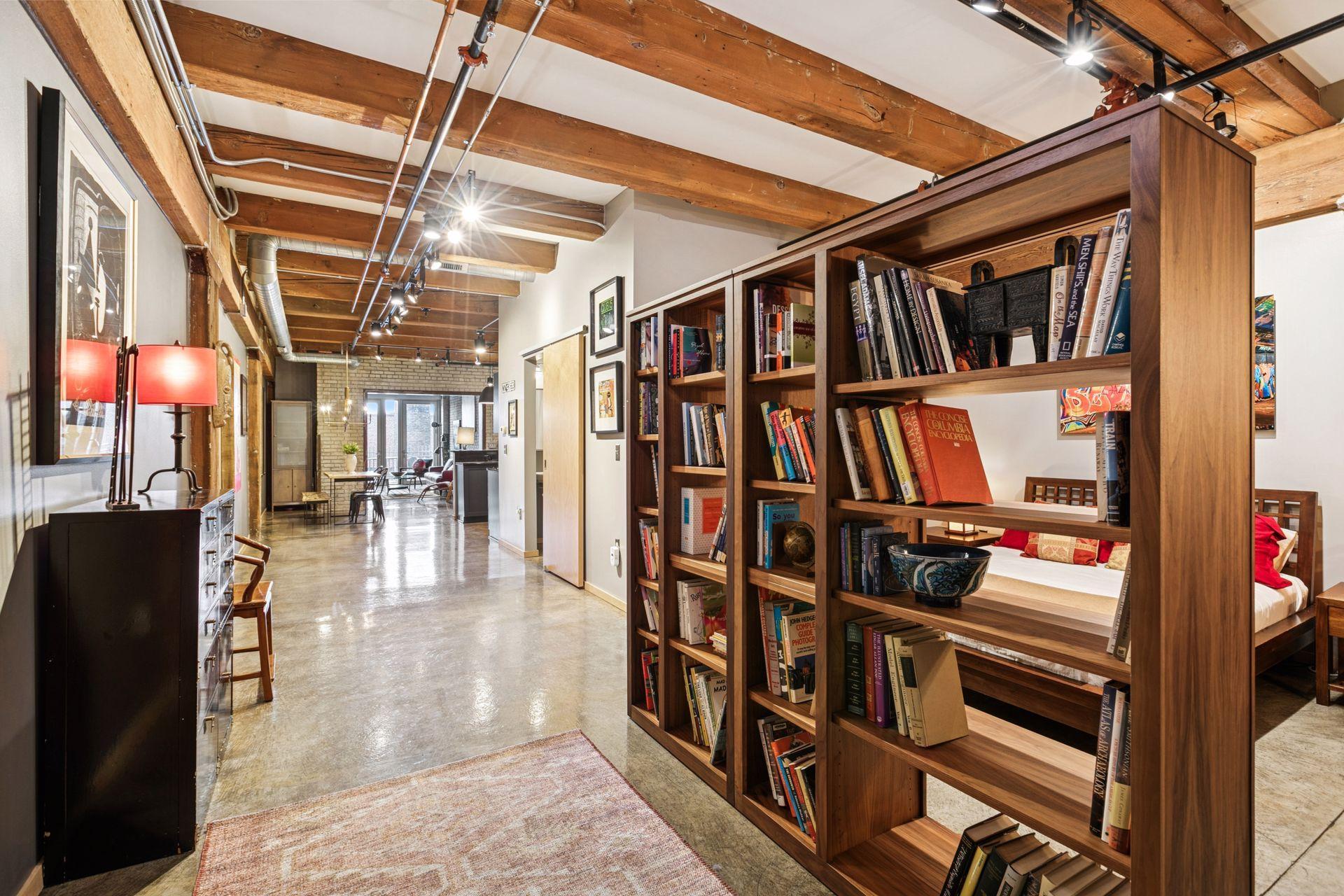 406 Wacouta Street Unit: 415