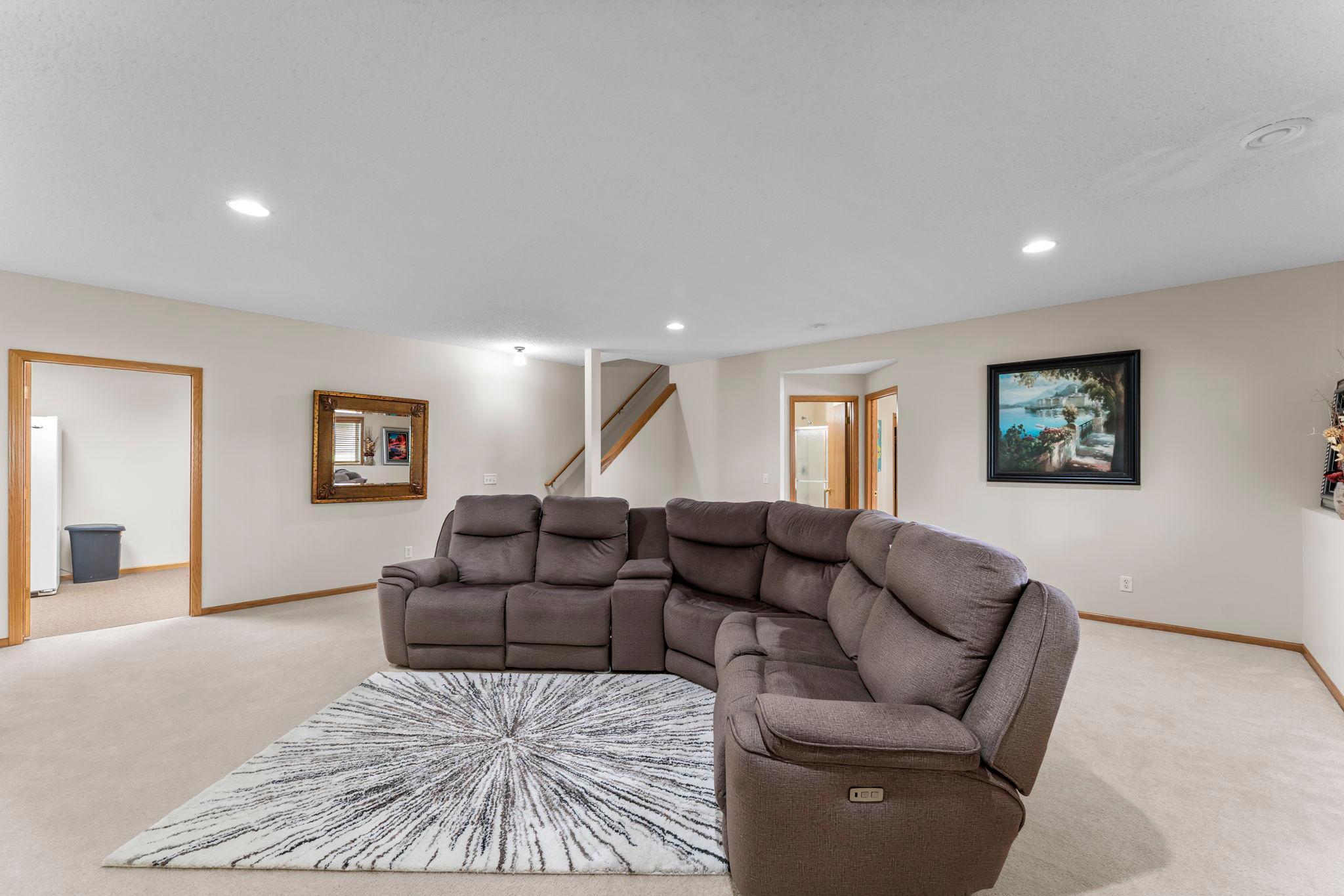 809 Woodduck Drive