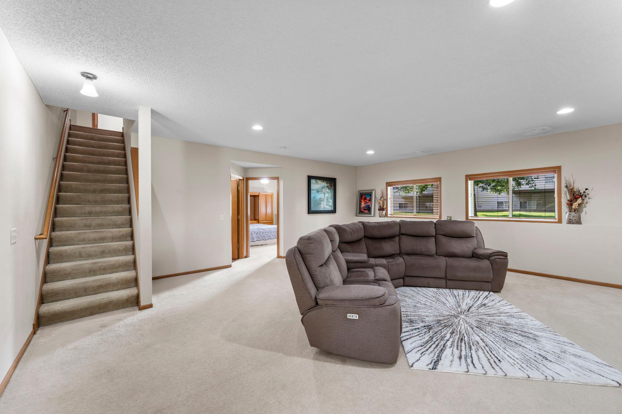 809 Woodduck Drive
