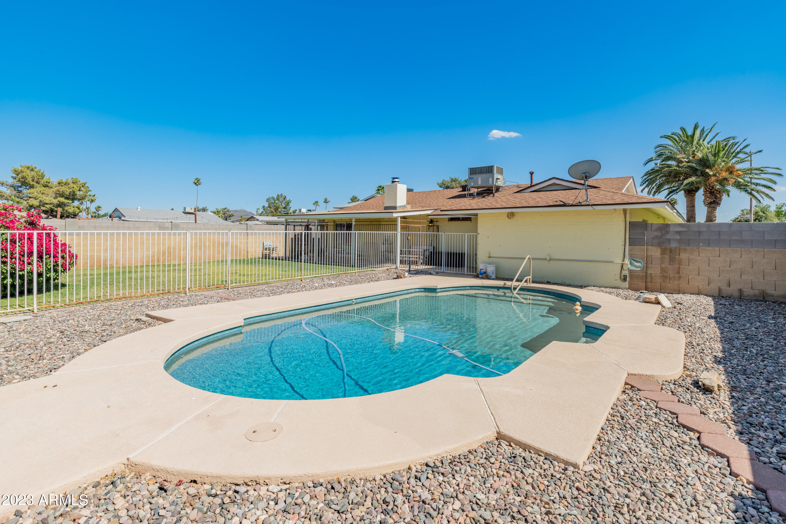 3346 W Hearn Road