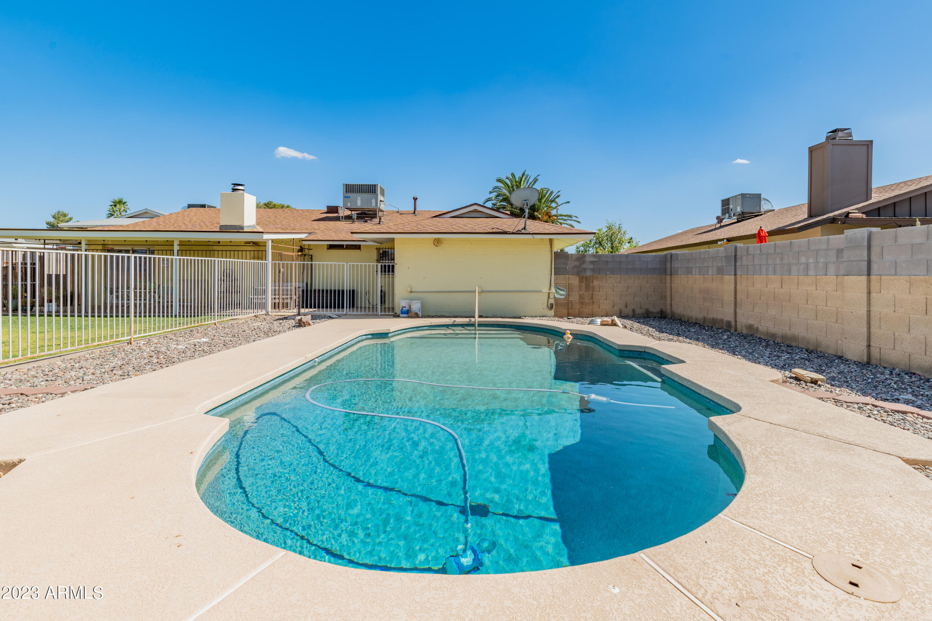 3346 W Hearn Road