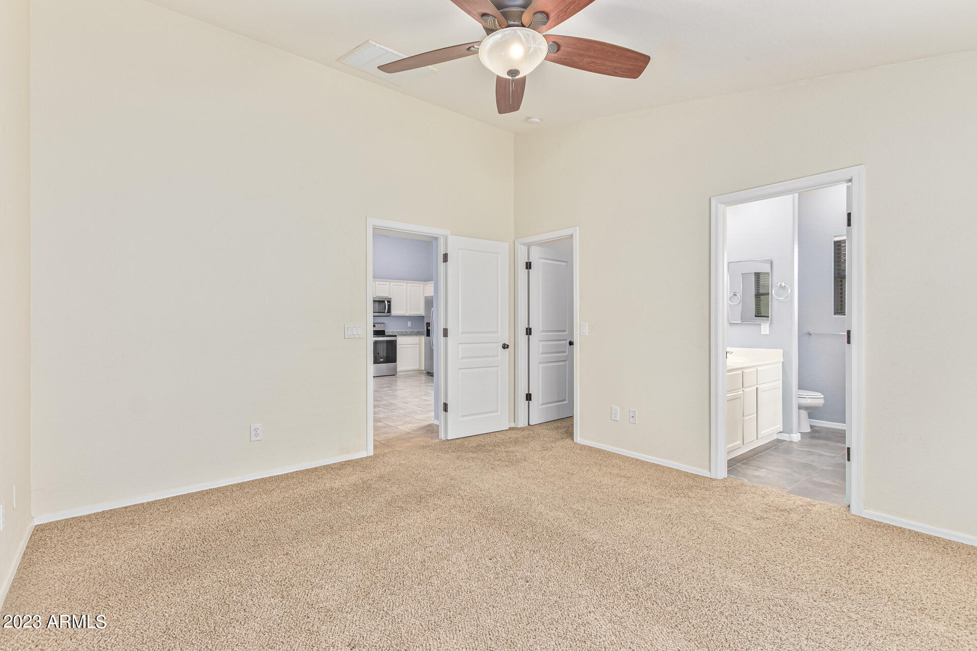24782 W WAYLAND Drive