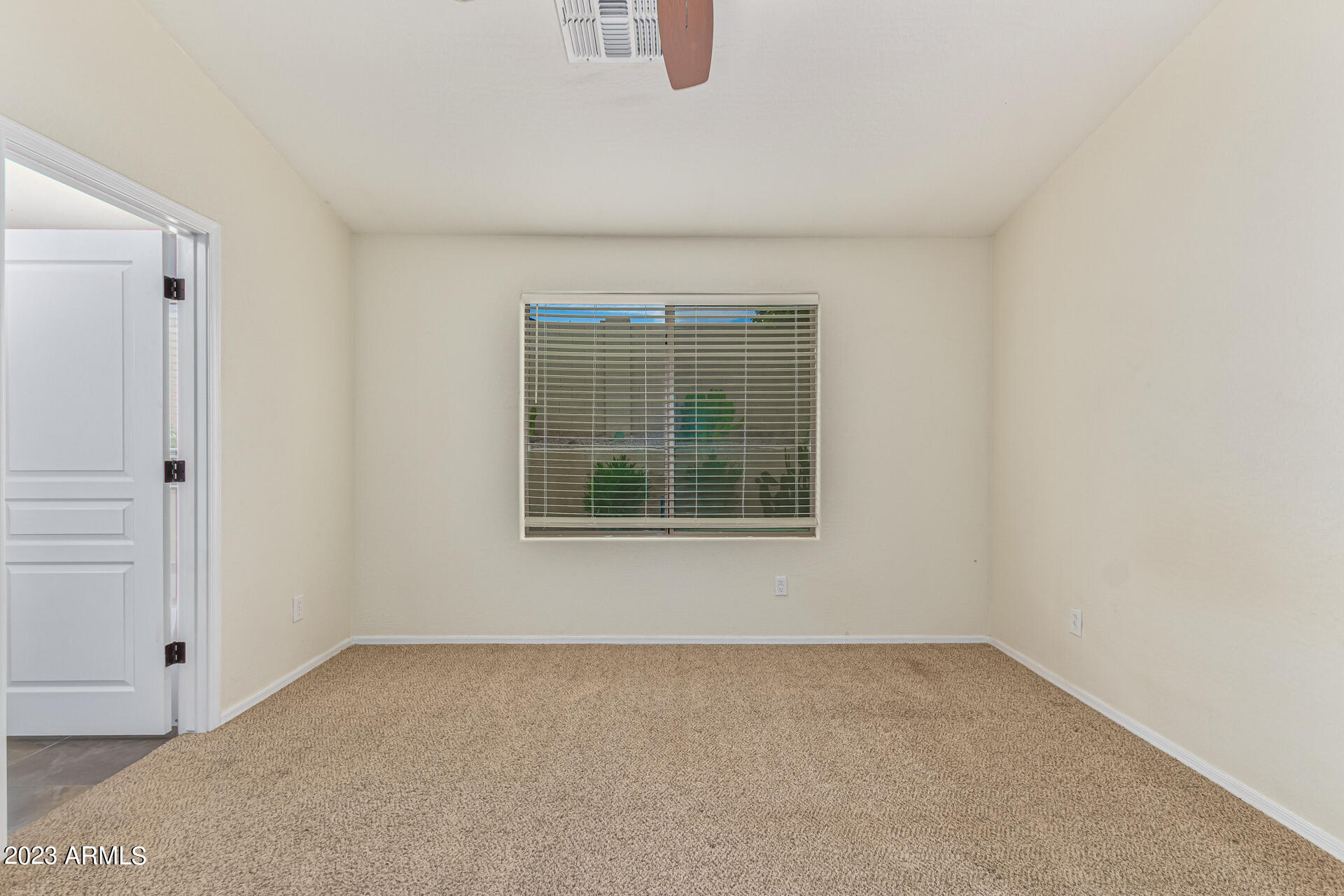 24782 W WAYLAND Drive