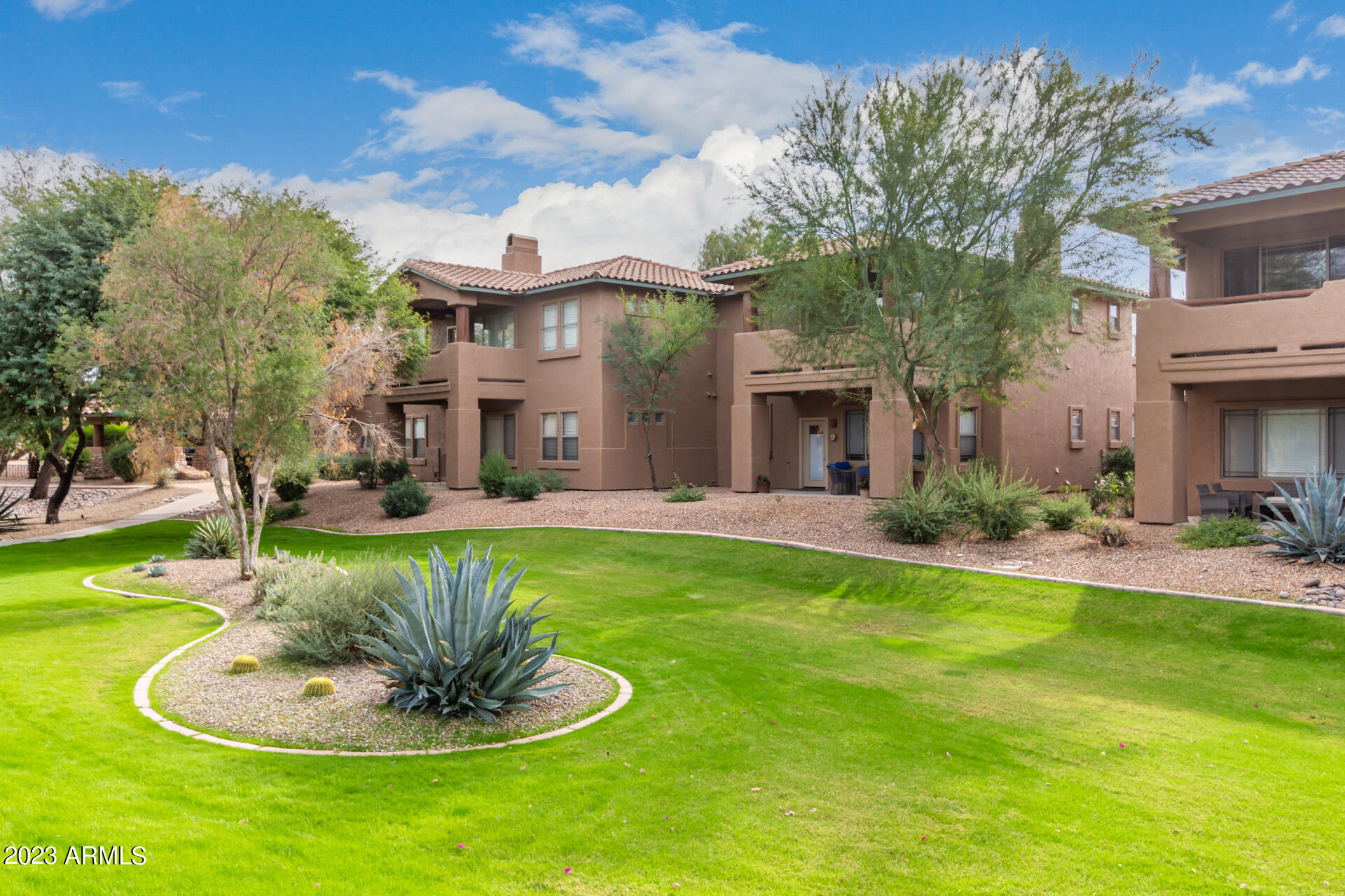11500 E COCHISE Drive # 2008