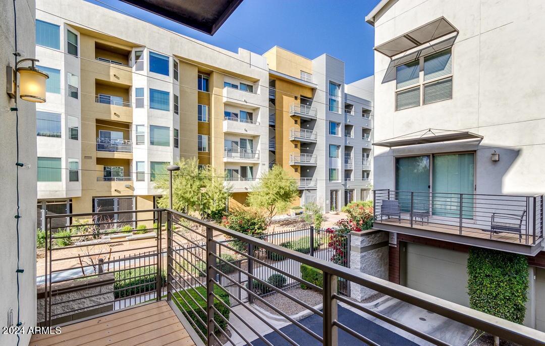 526 W 1ST Street # 102
