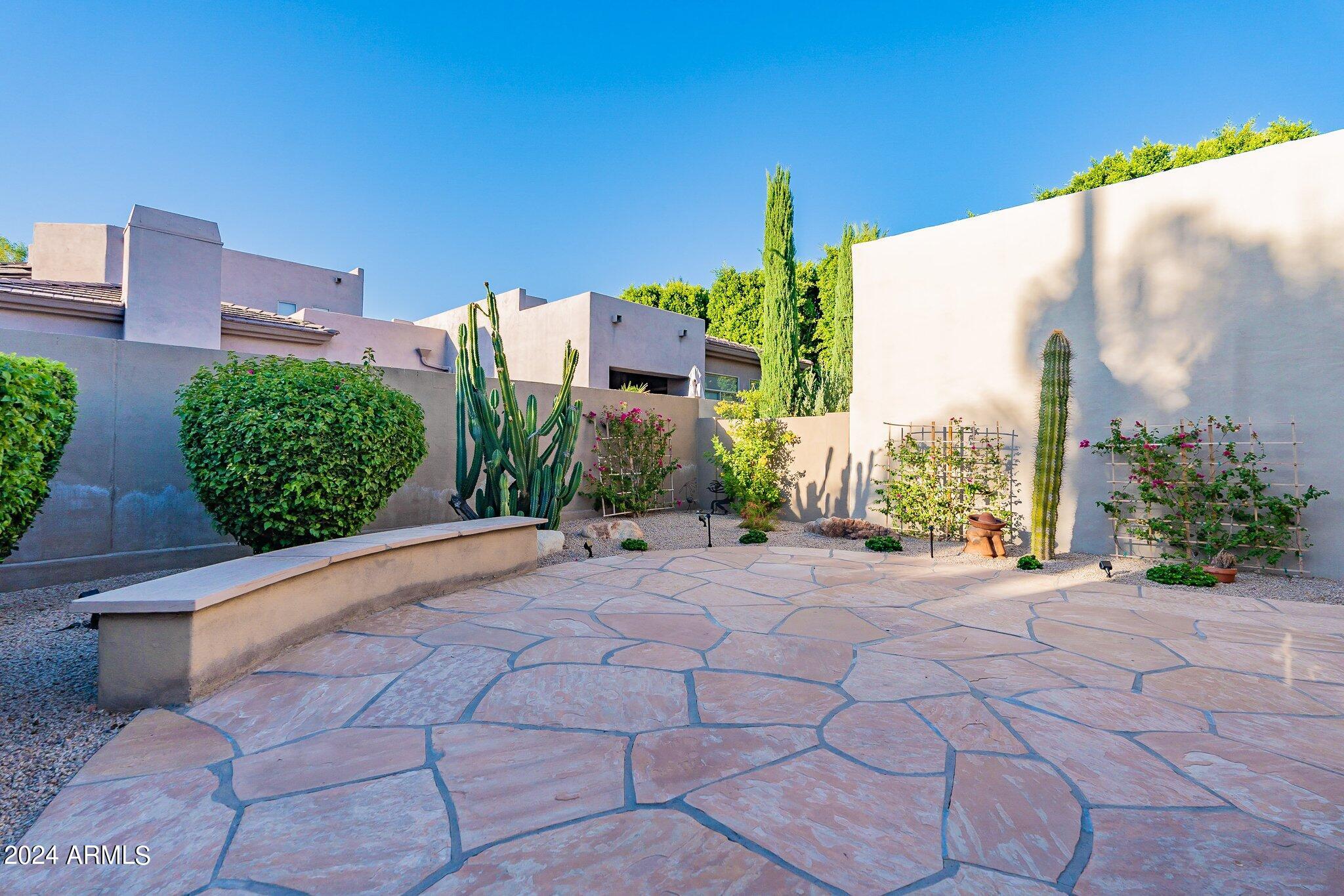 7314 E DEL ACERO Drive