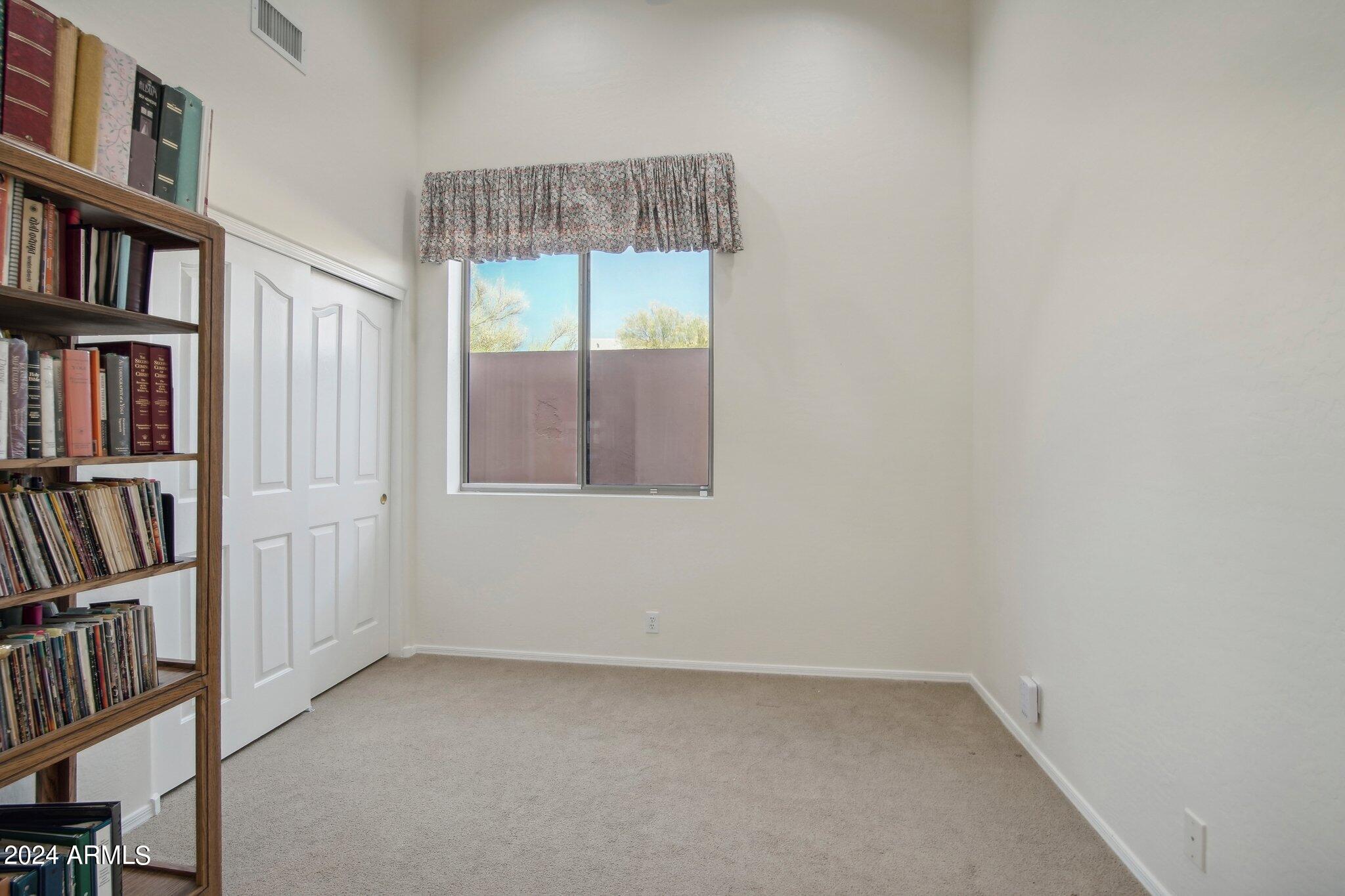 9085 E CASITAS DEL RIO Drive