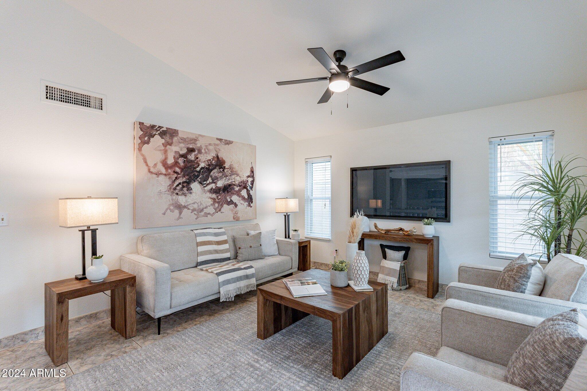 159 S COMANCHE Drive