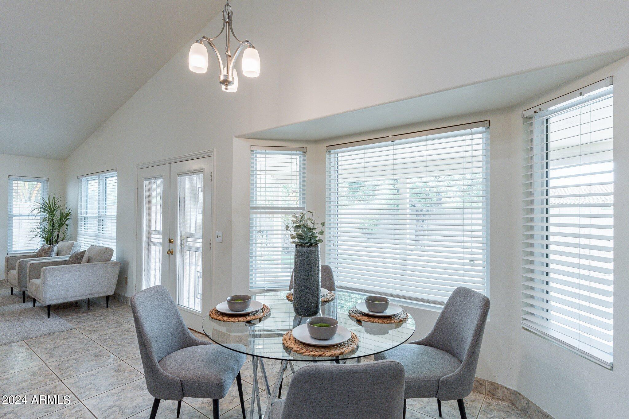 159 S COMANCHE Drive