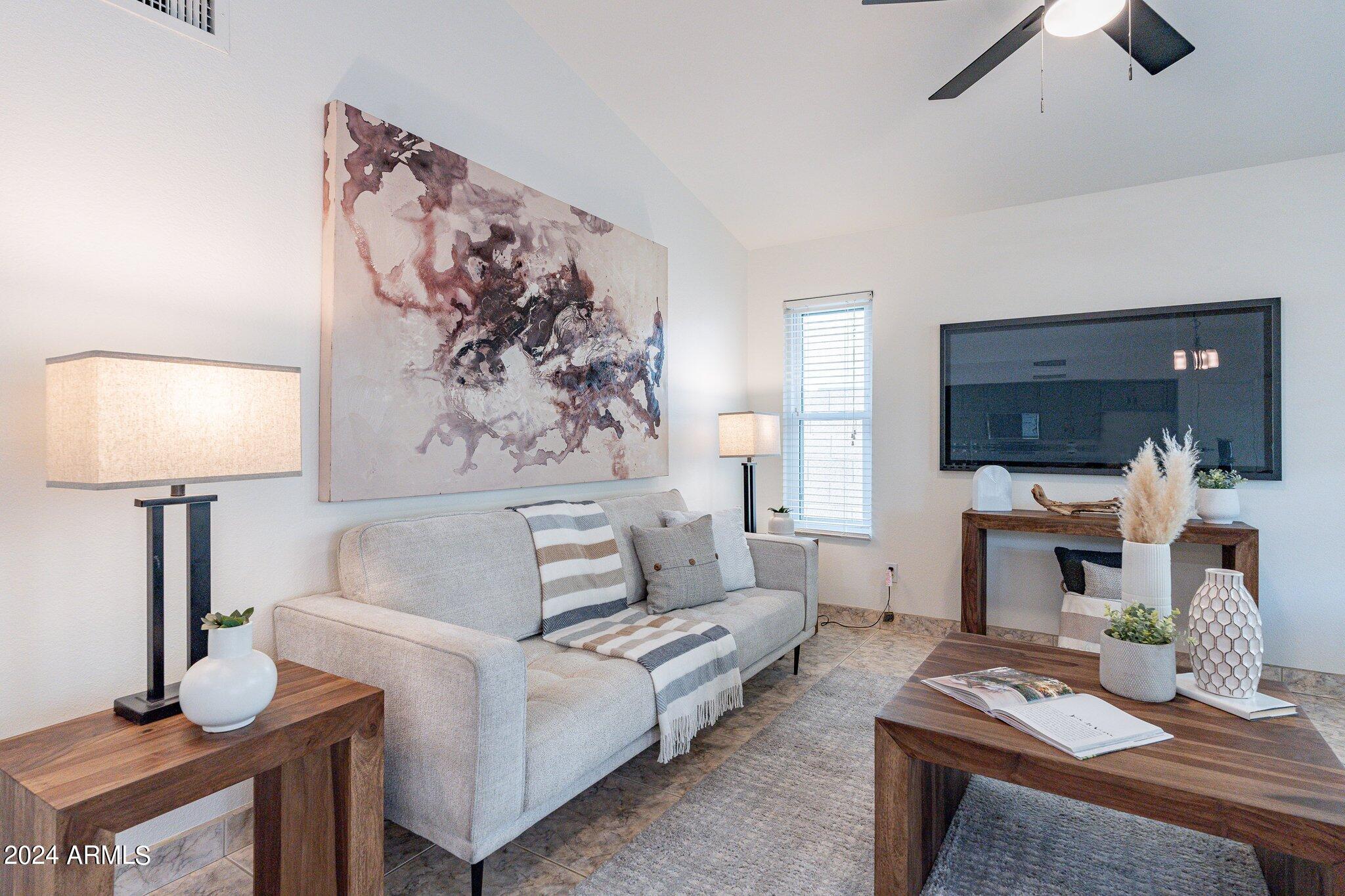 159 S COMANCHE Drive