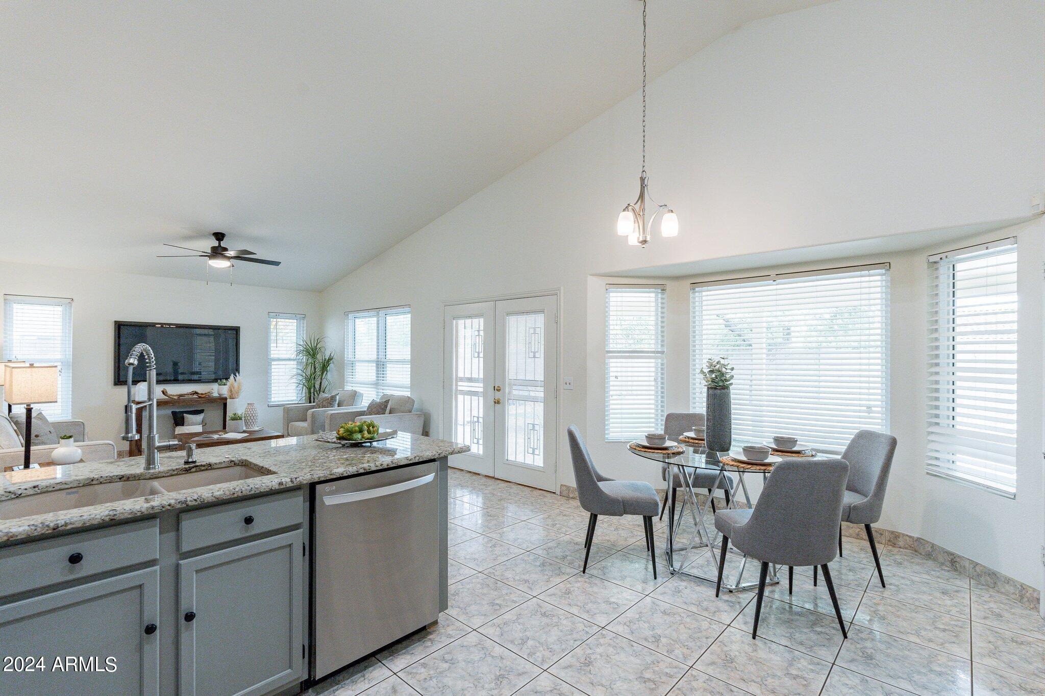 159 S COMANCHE Drive