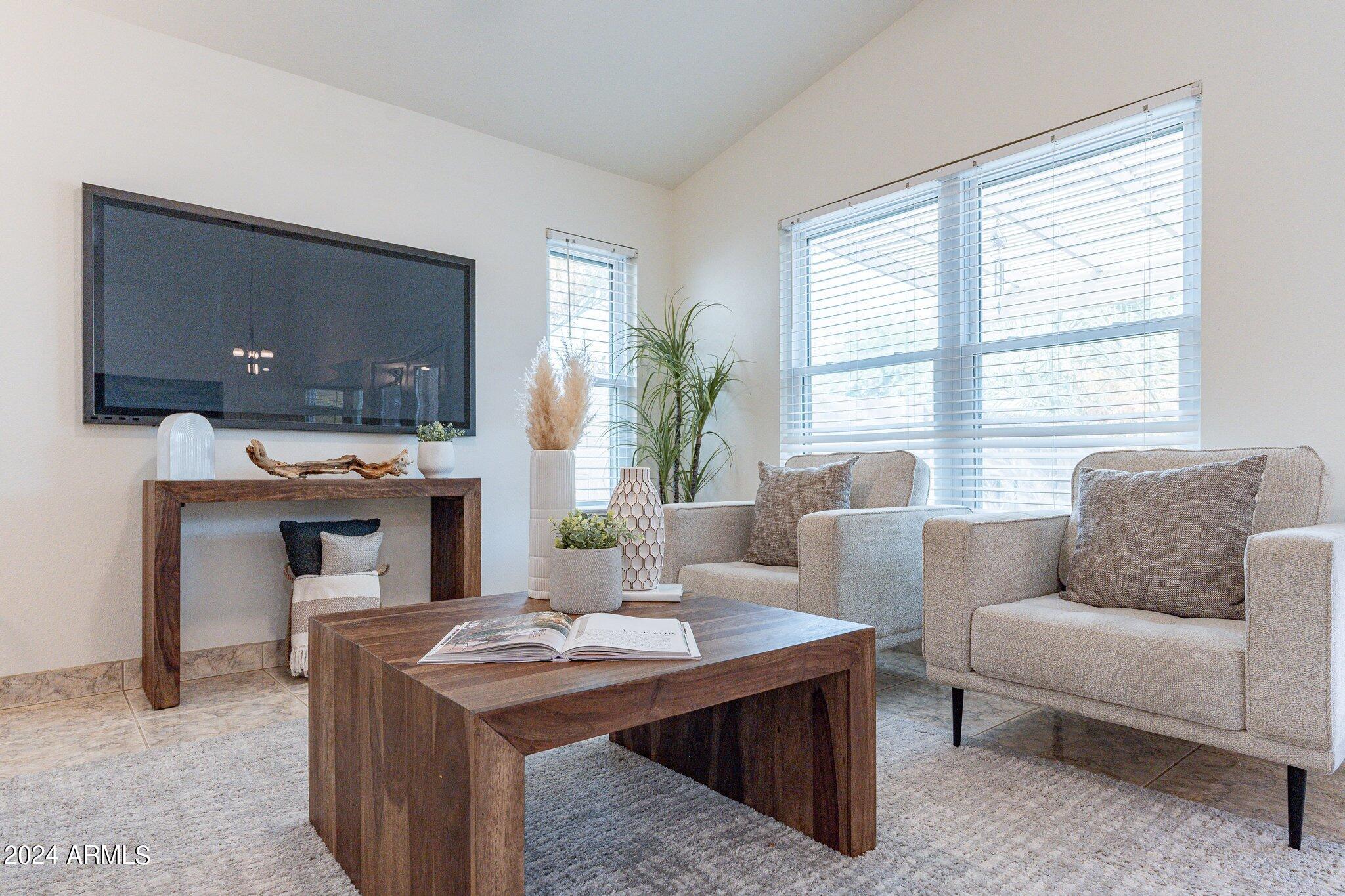 159 S COMANCHE Drive