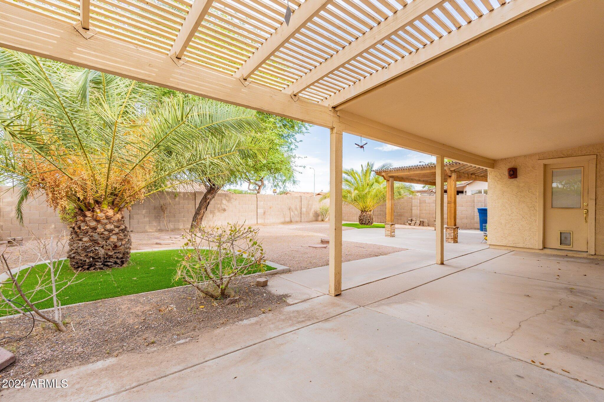 159 S COMANCHE Drive