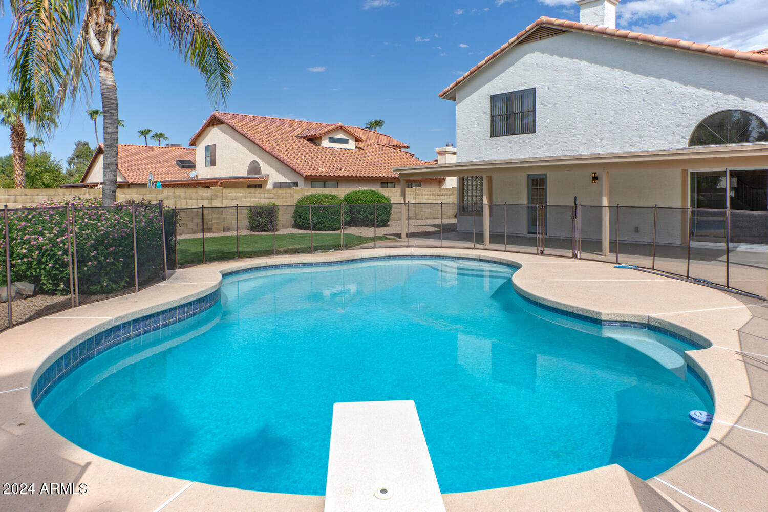 4541 E VISTA Drive