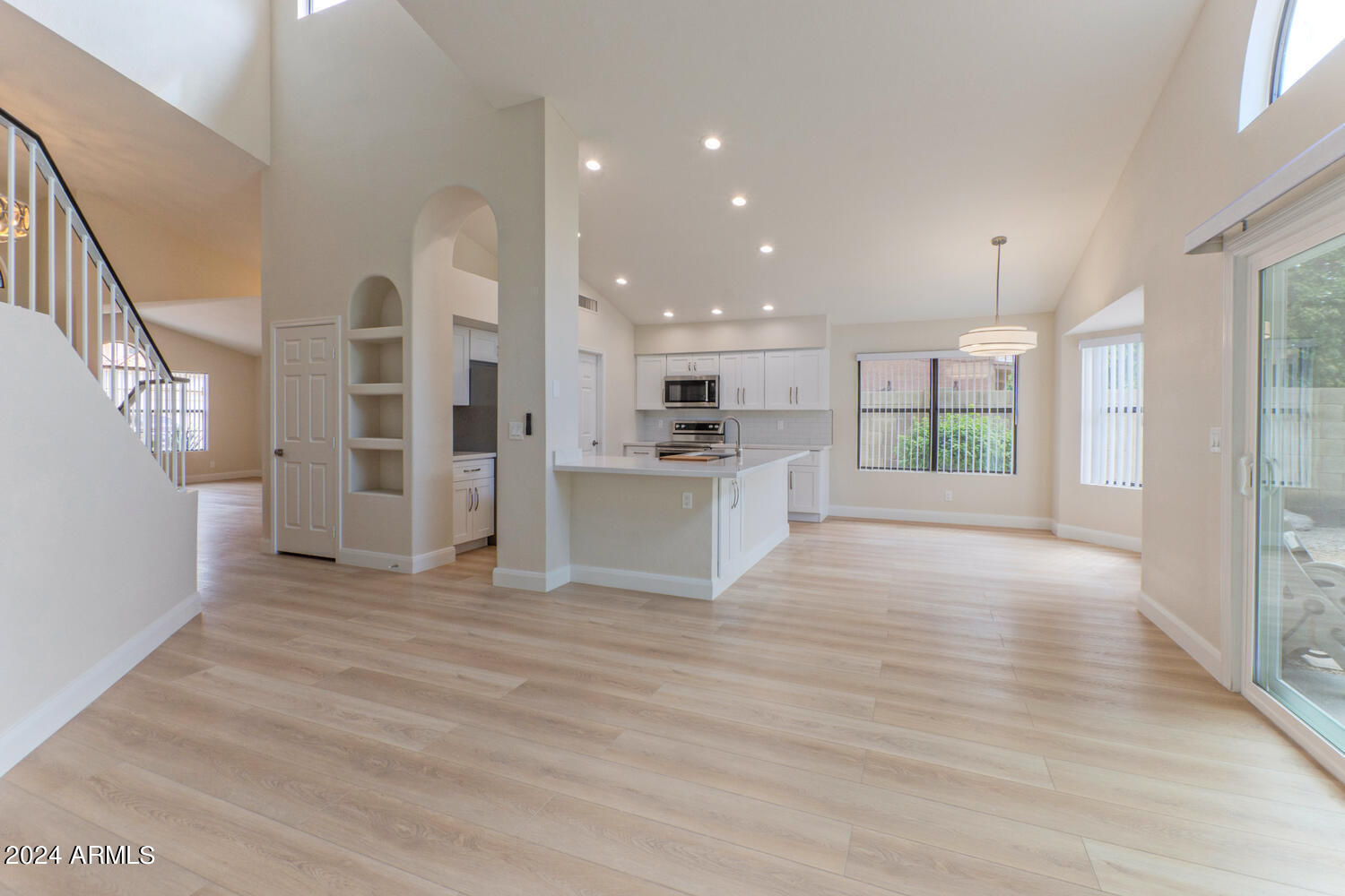 4541 E VISTA Drive