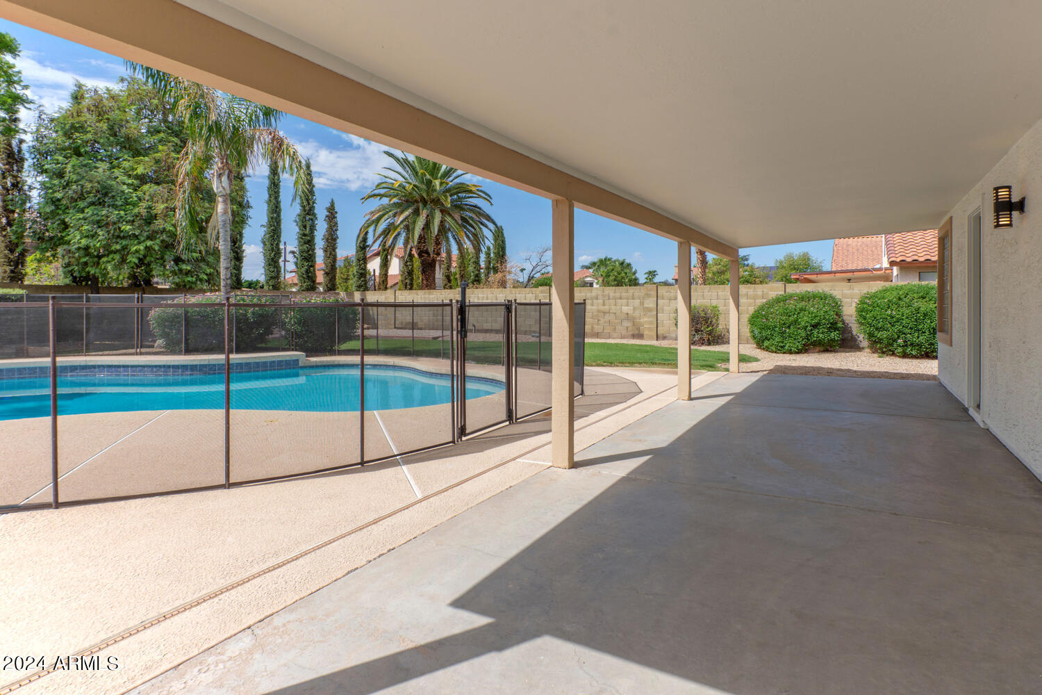 4541 E VISTA Drive