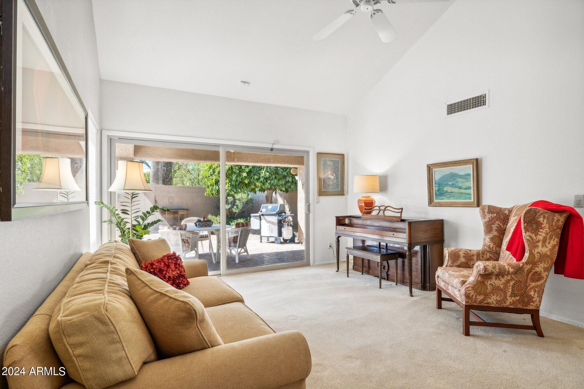 10063 E CALLE DE CIELO Circle E