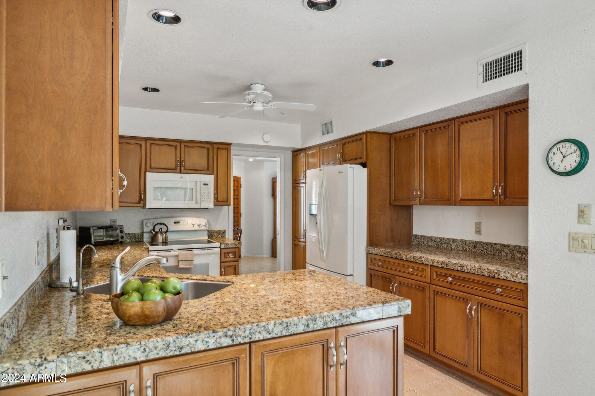 10063 E CALLE DE CIELO Circle E