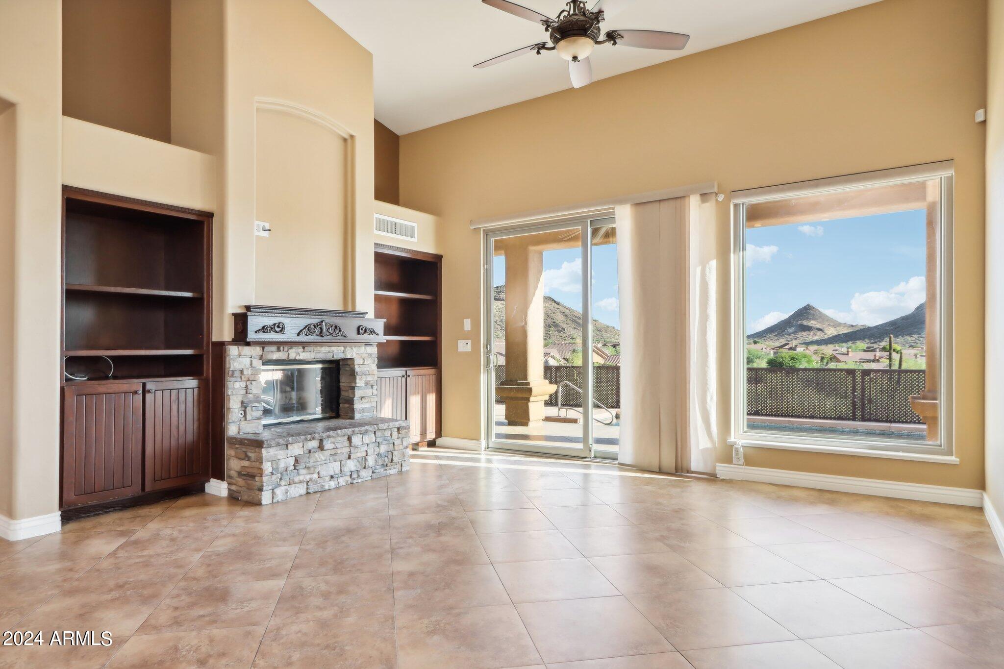 13733 E LAUREL Lane