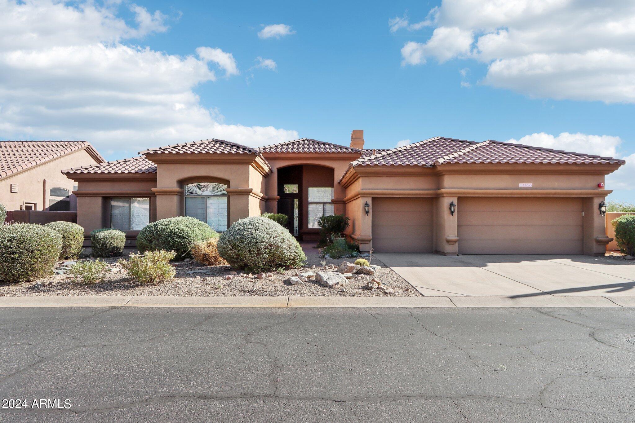 13733 E LAUREL Lane