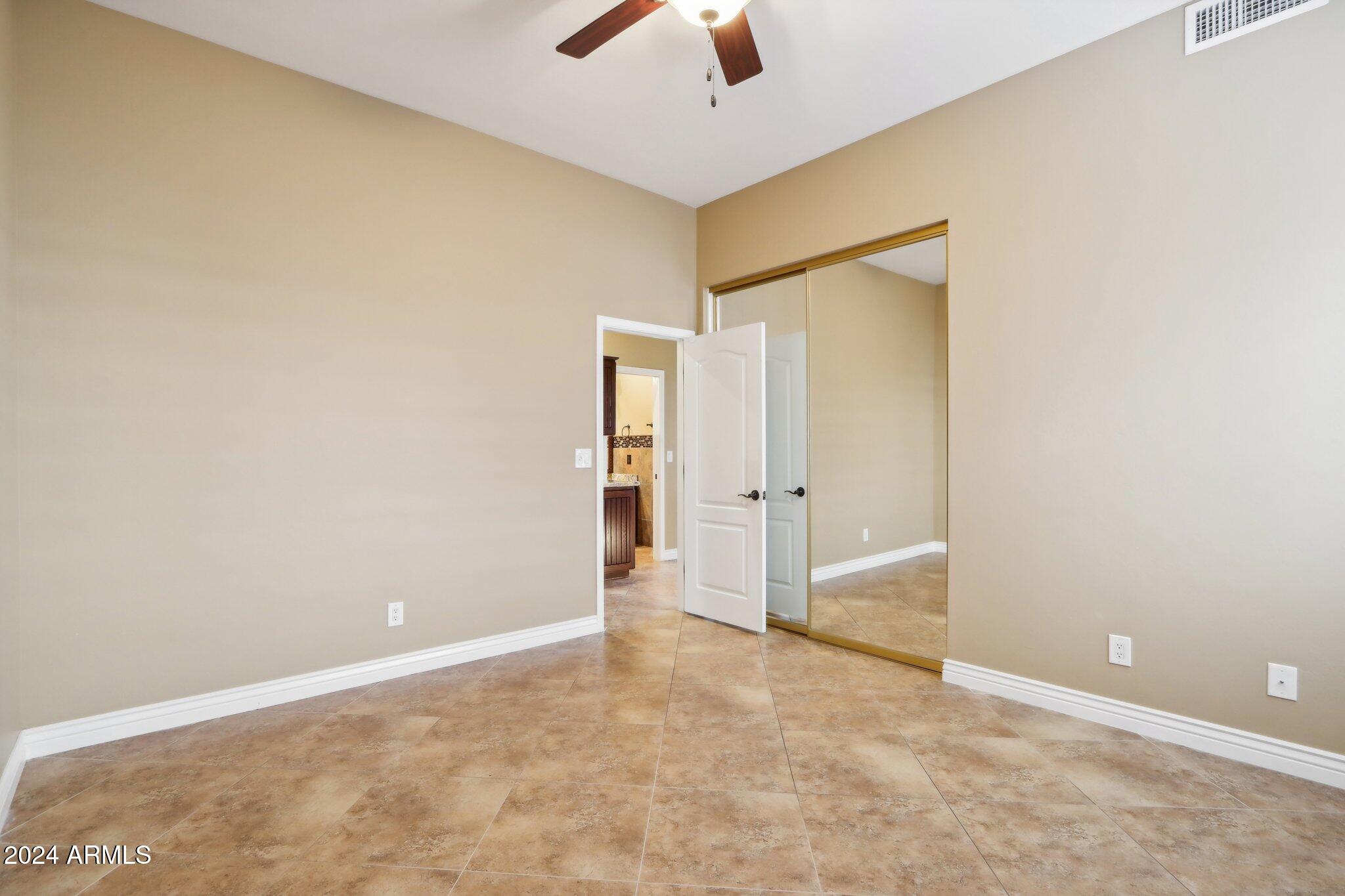 13733 E LAUREL Lane