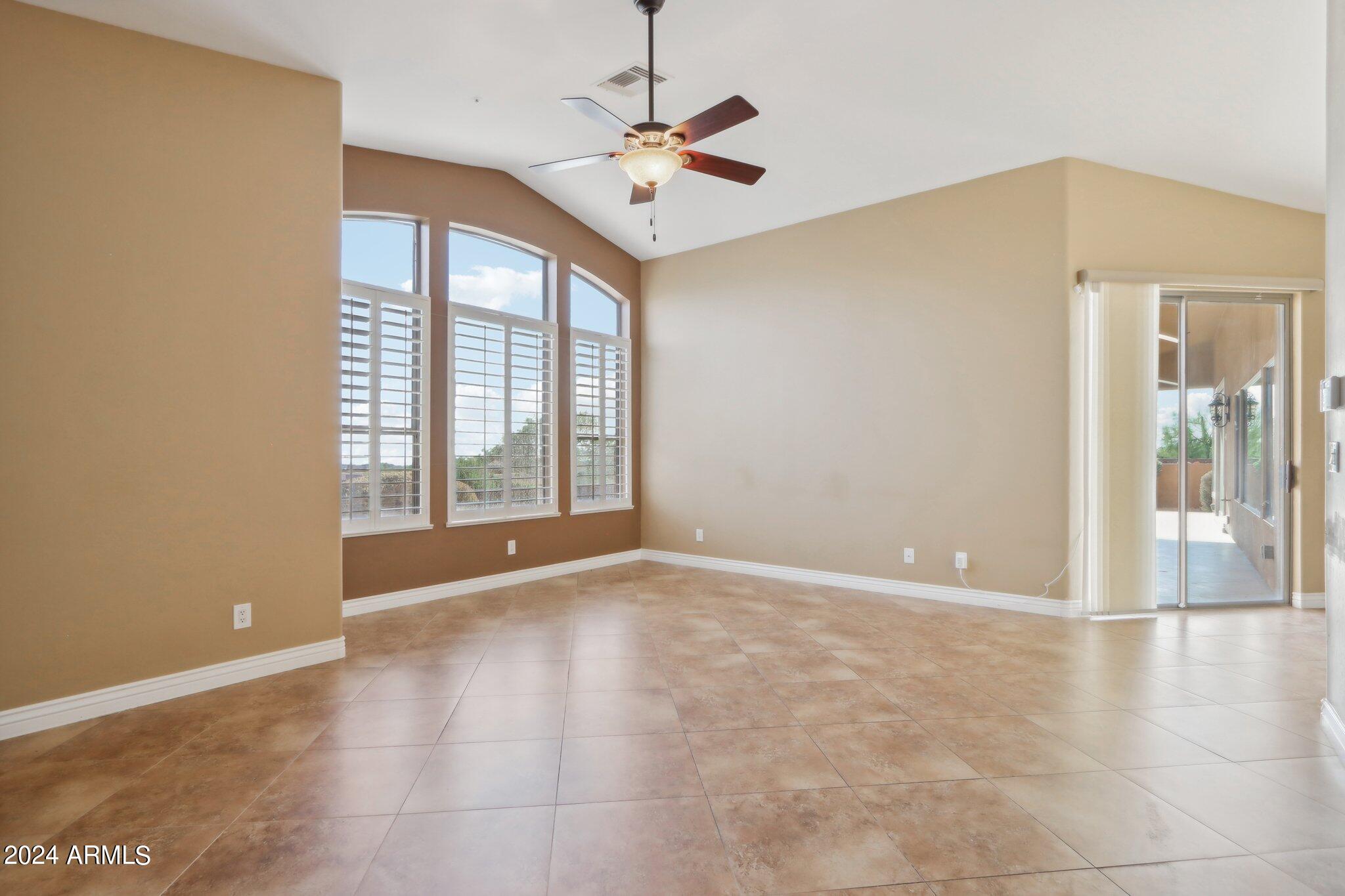 13733 E LAUREL Lane