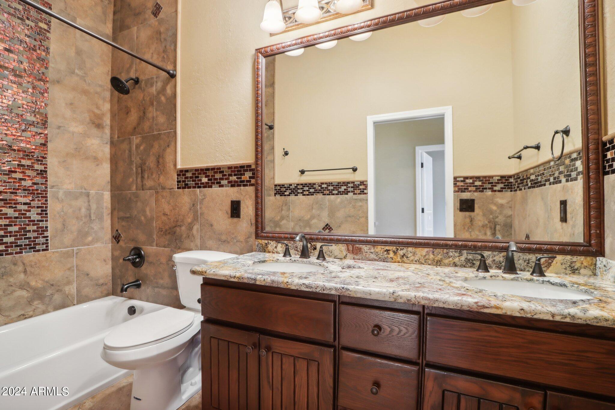 13733 E LAUREL Lane
