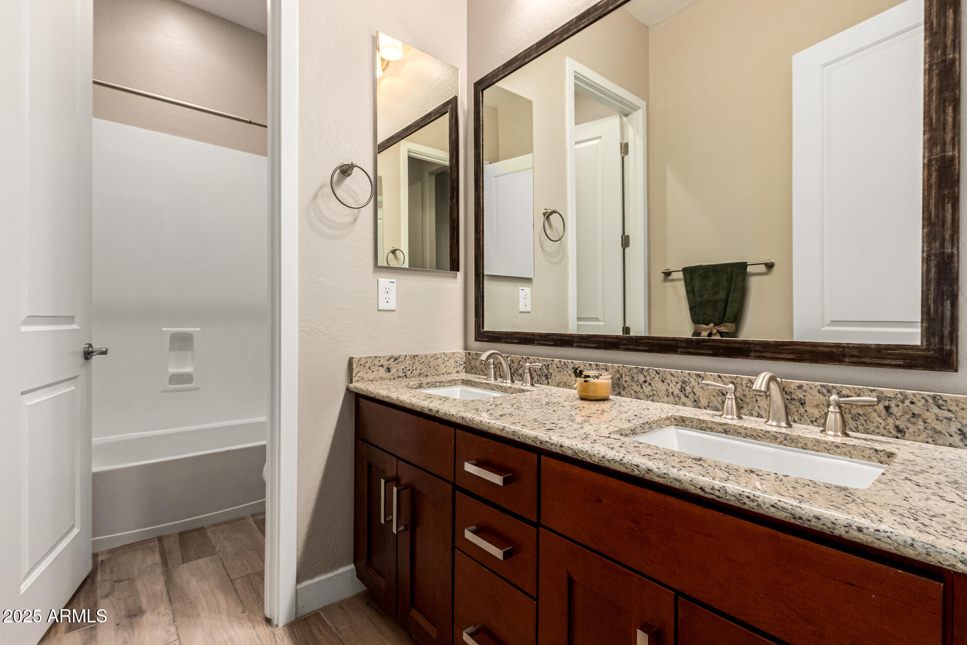 3110 E CAT BALUE Drive