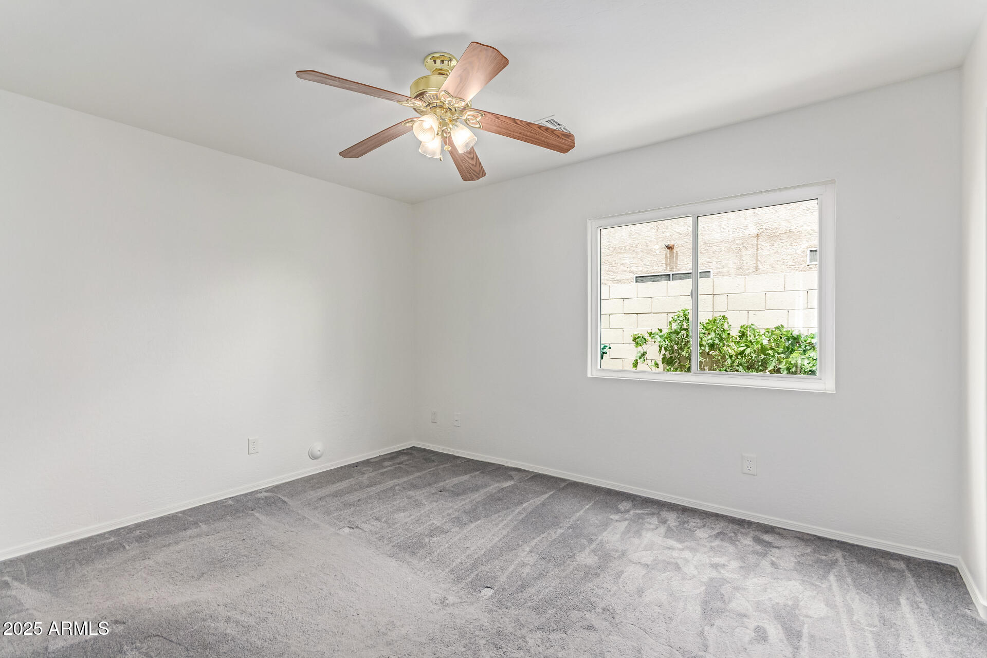 725 S CANFIELD