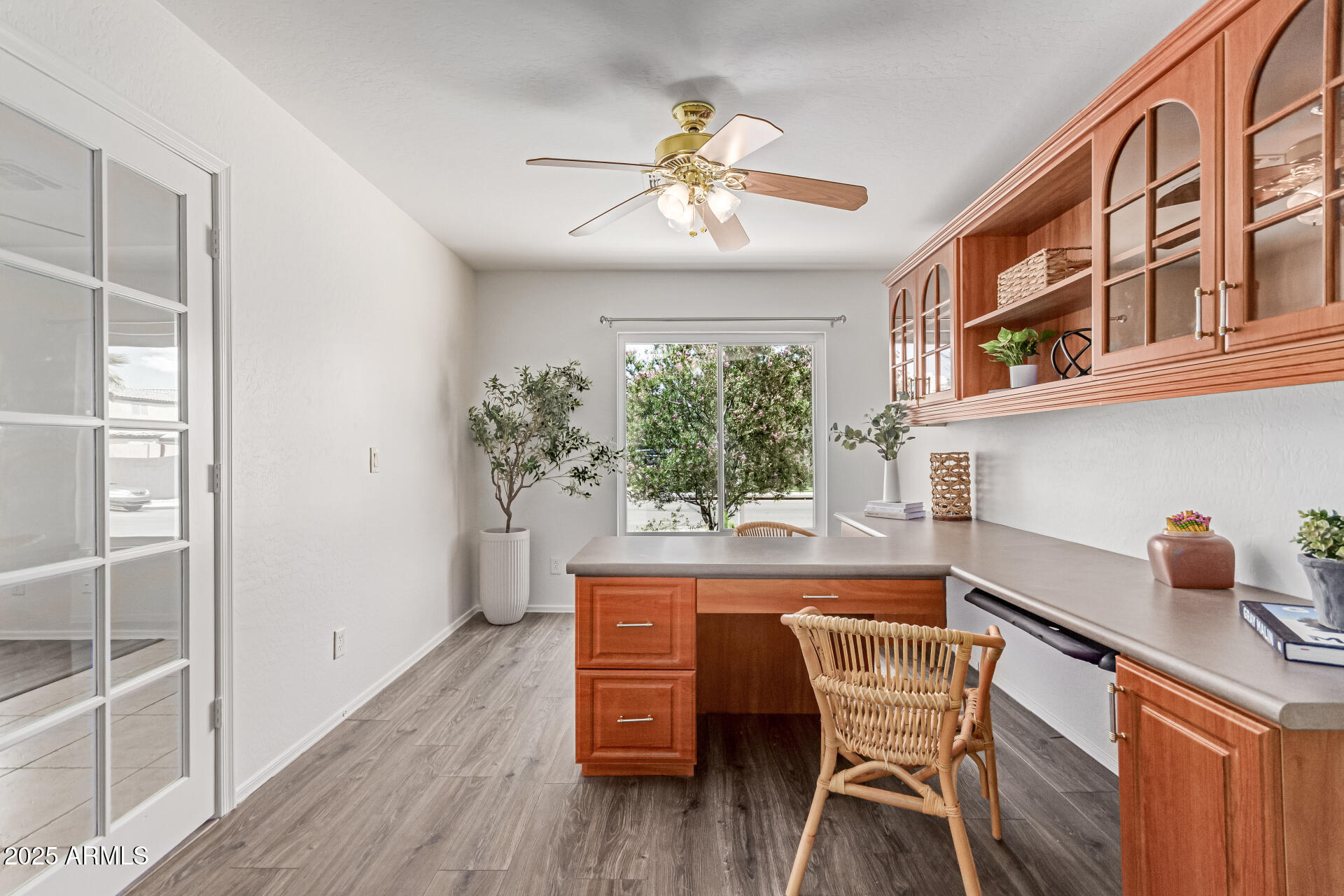 725 S CANFIELD