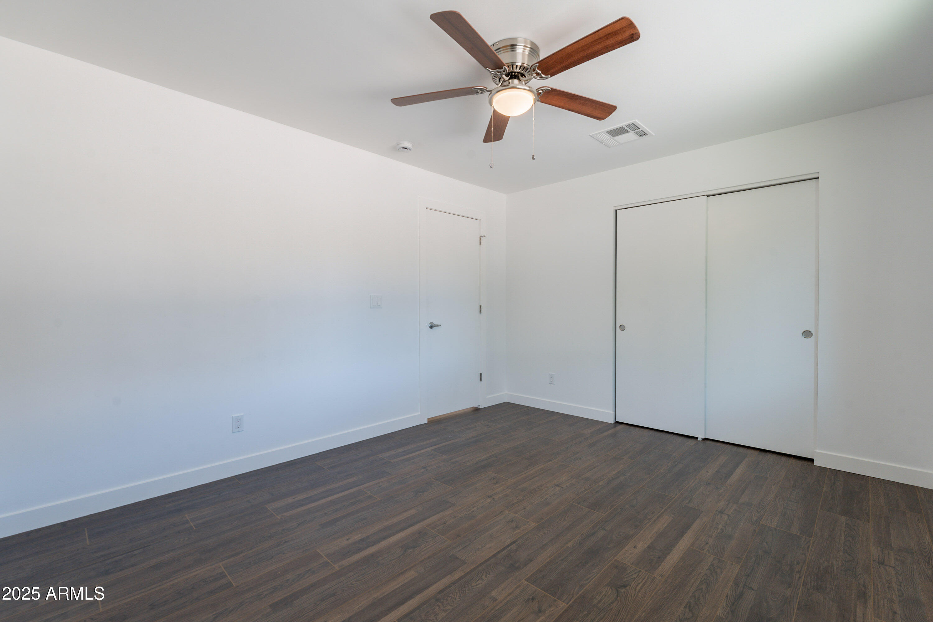 2818 E VILLA RITA Drive