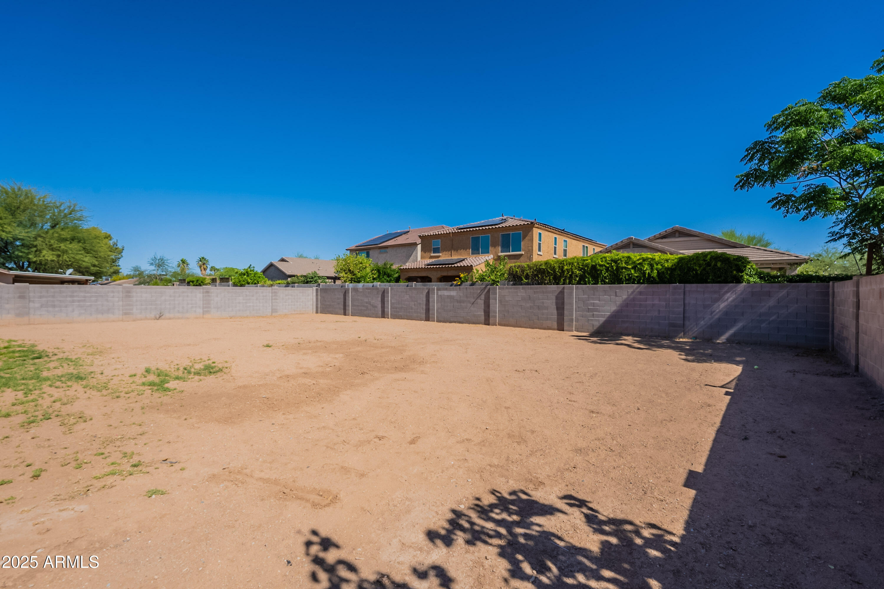 2818 E VILLA RITA Drive