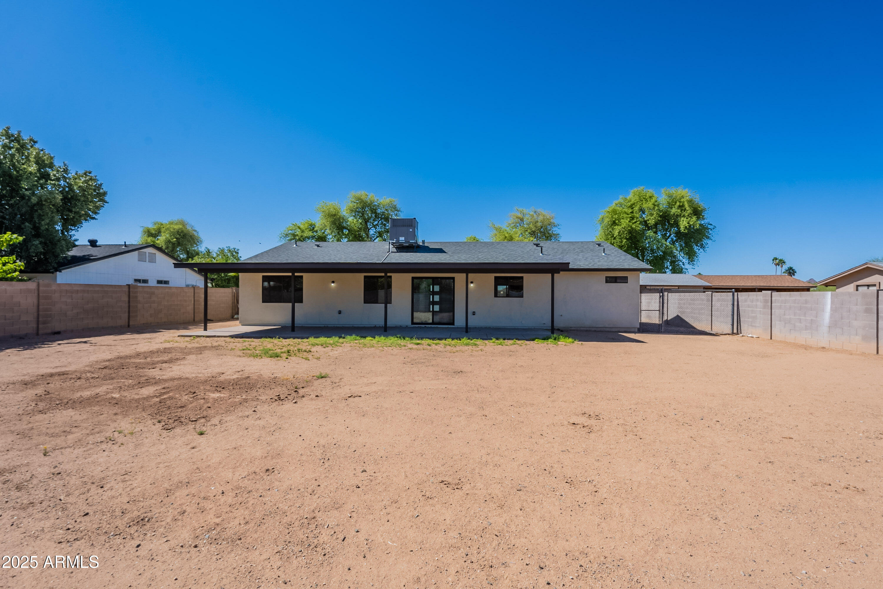 2818 E VILLA RITA Drive