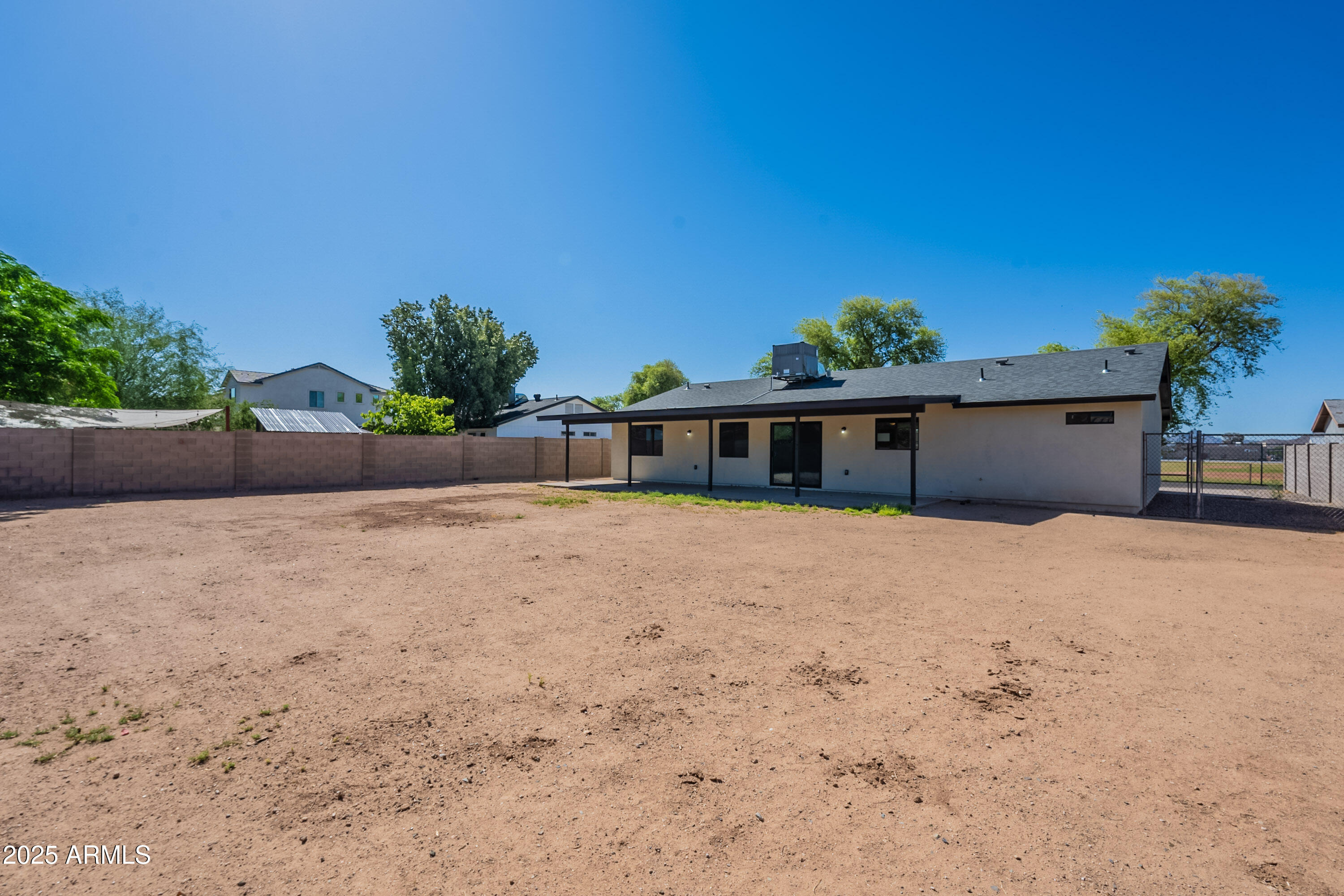 2818 E VILLA RITA Drive