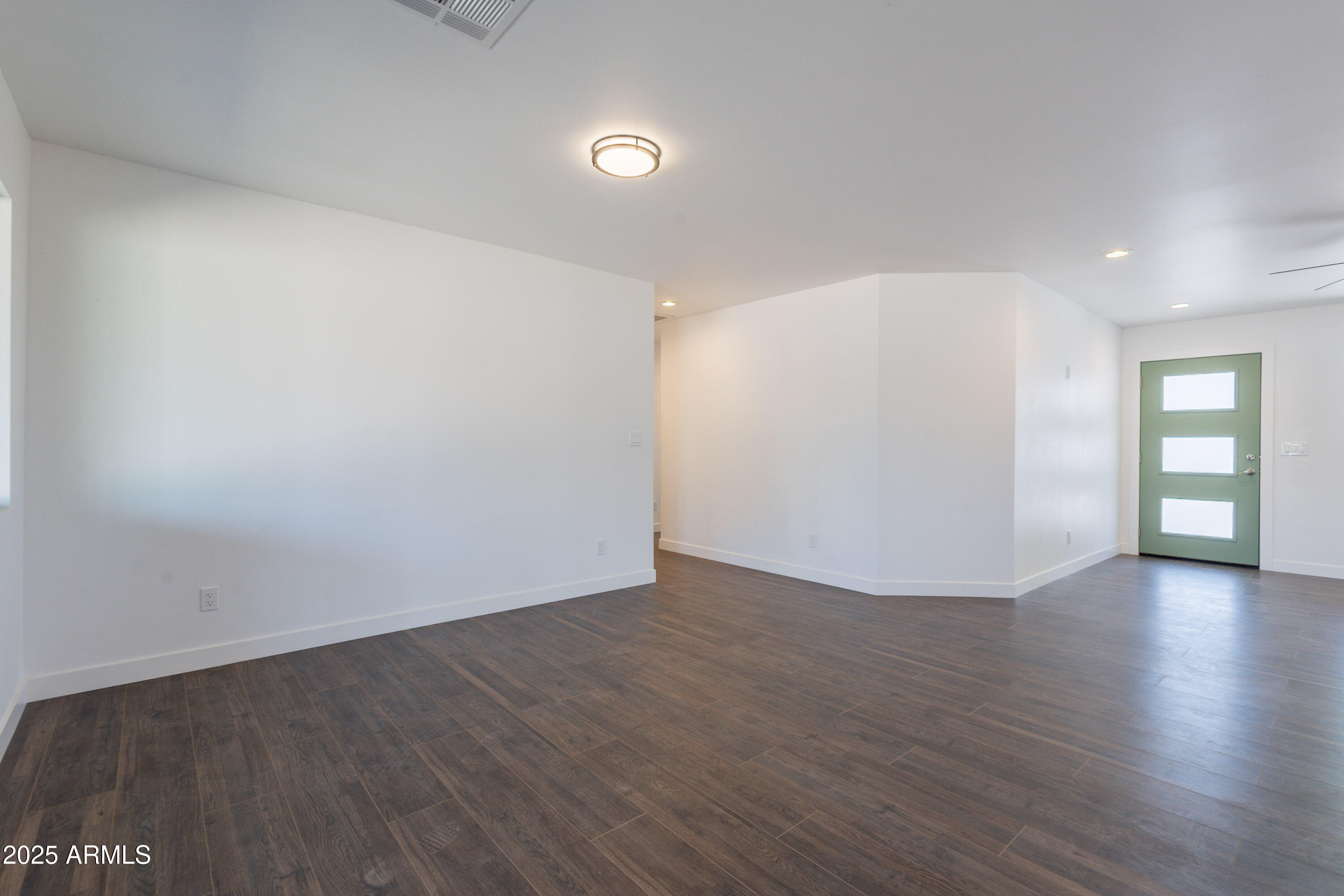 2818 E VILLA RITA Drive