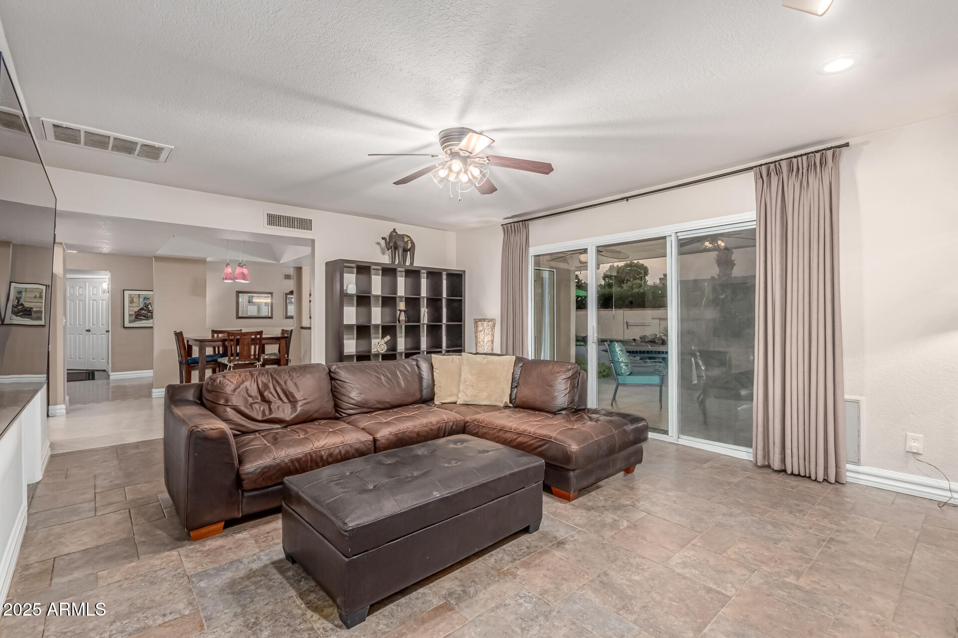 8219 E MORGAN Trail