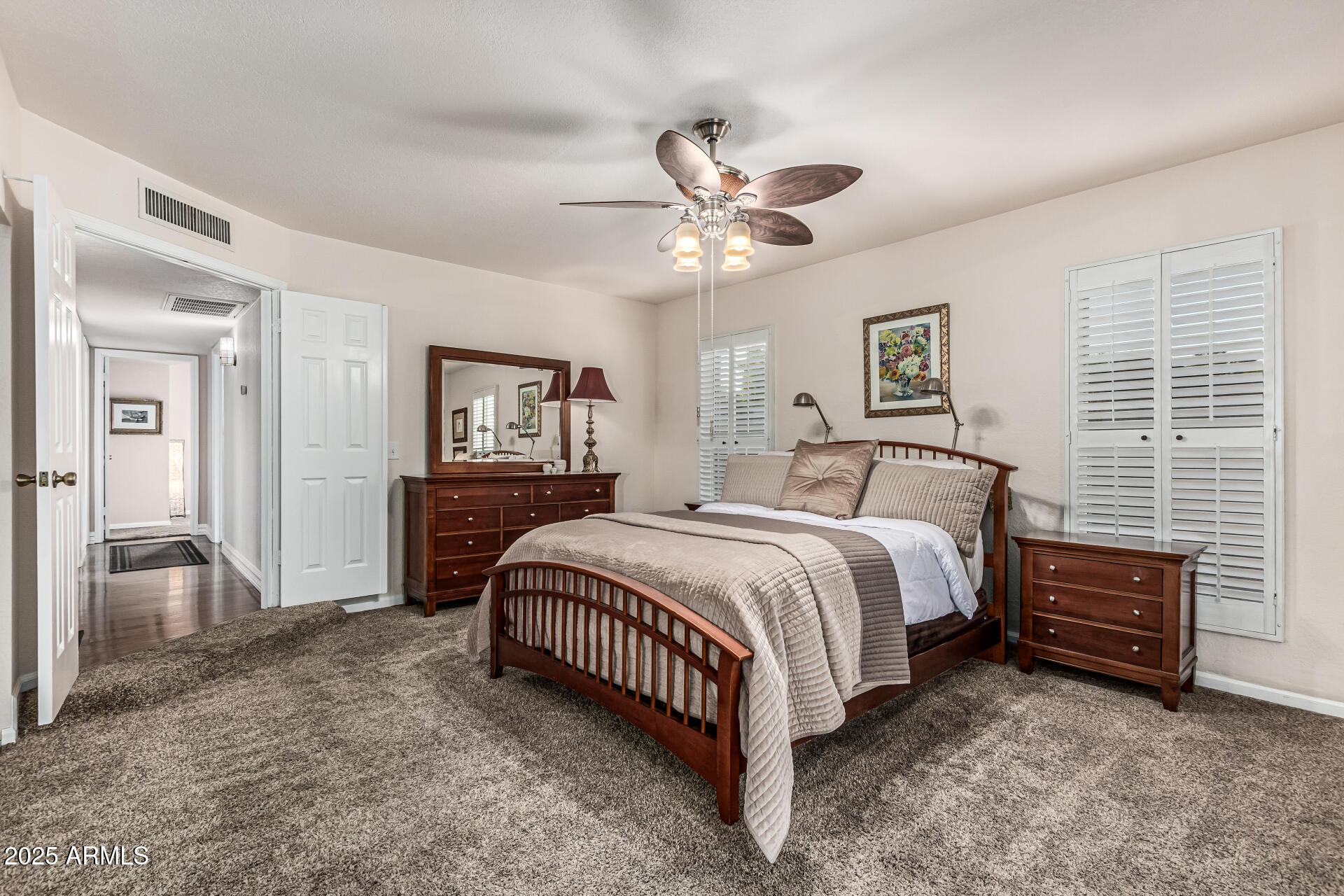 8219 E MORGAN Trail