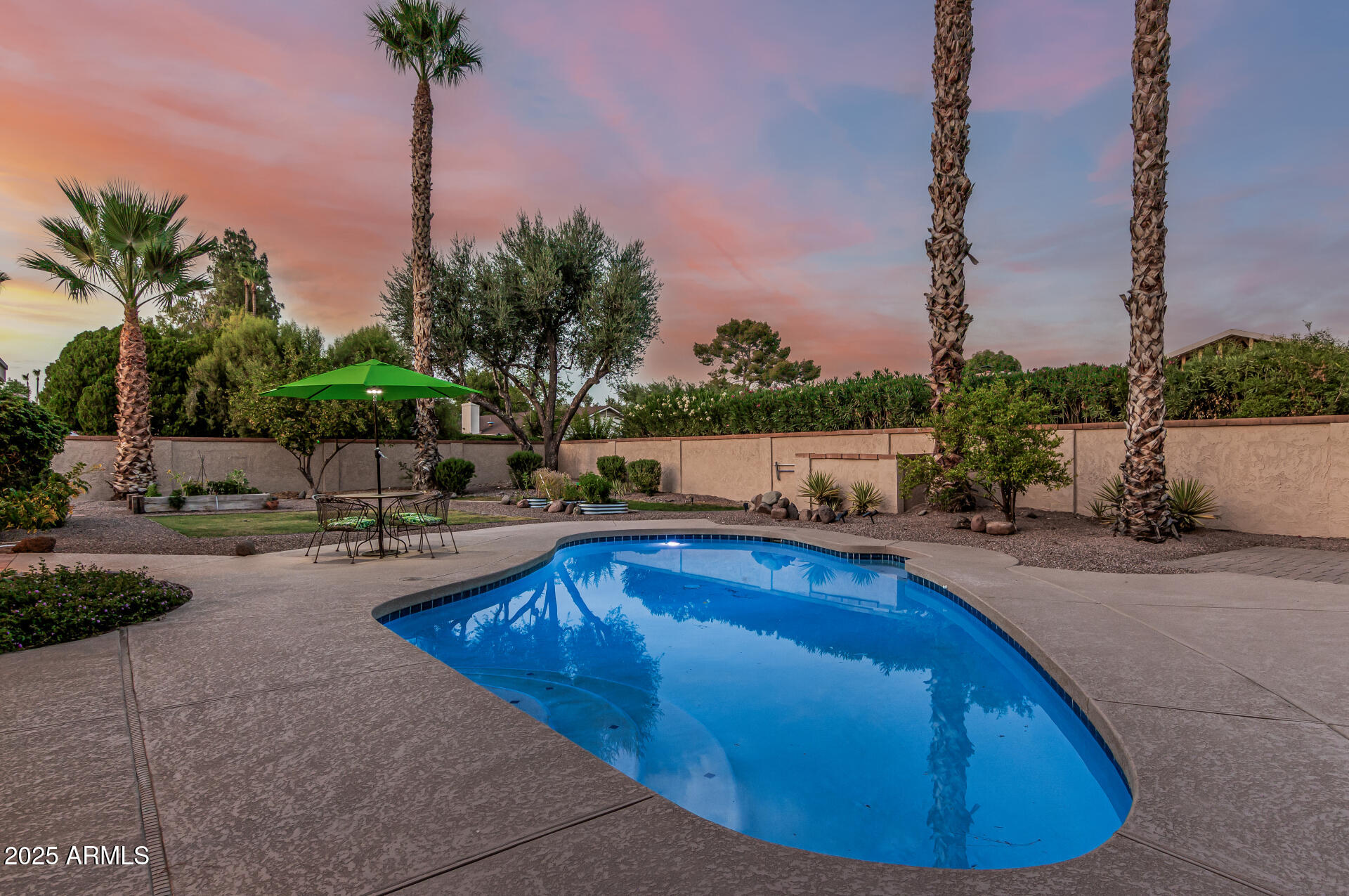 8219 E MORGAN Trail