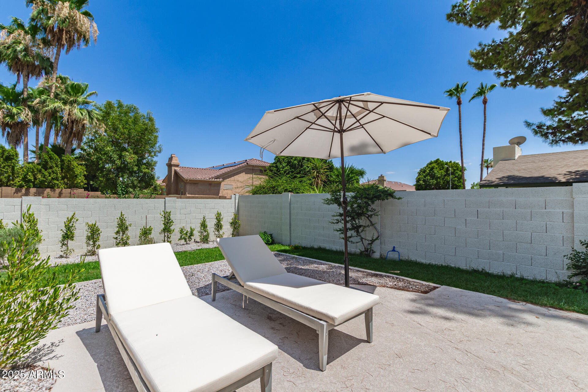 5341 E SHEENA Drive
