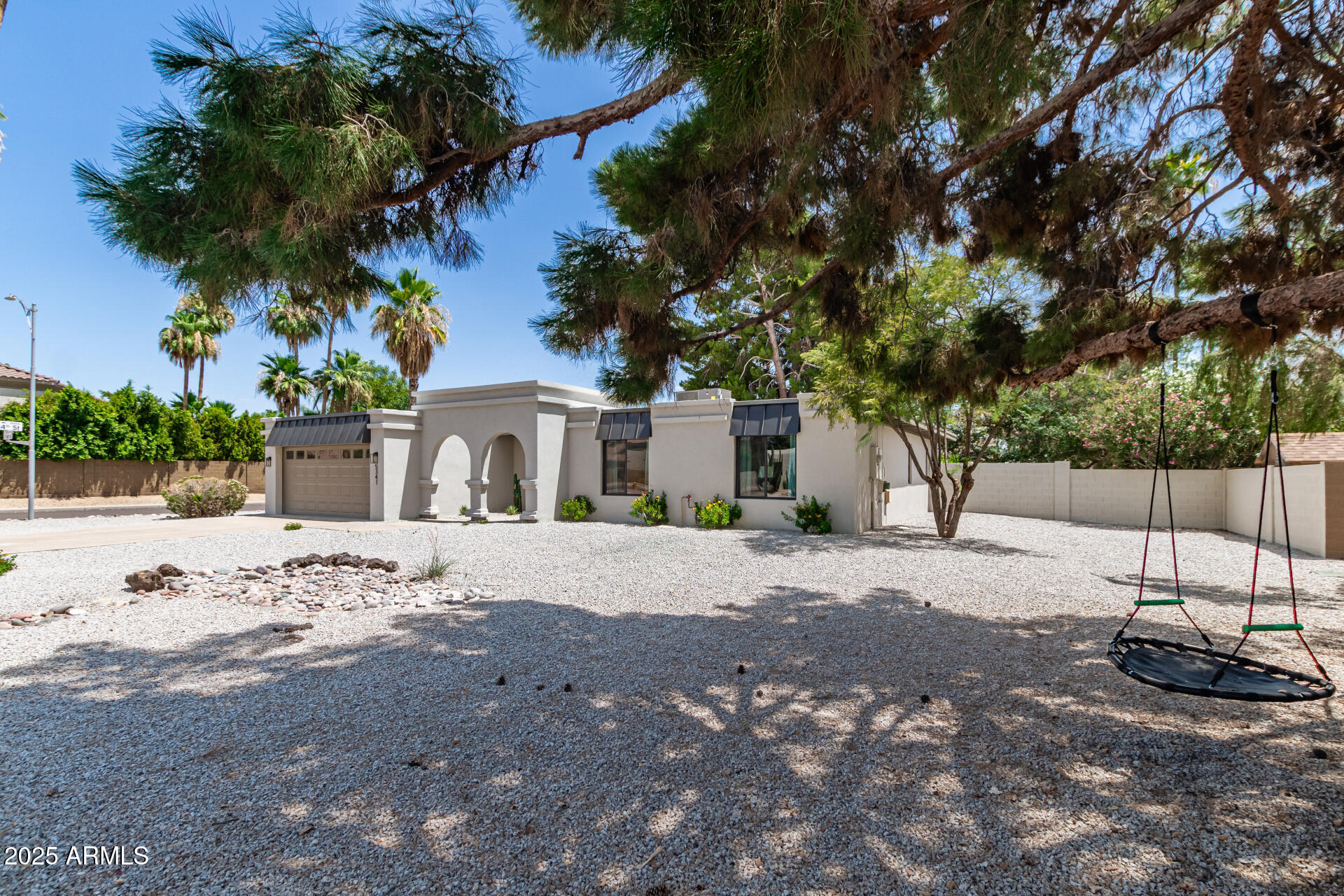5341 E SHEENA Drive