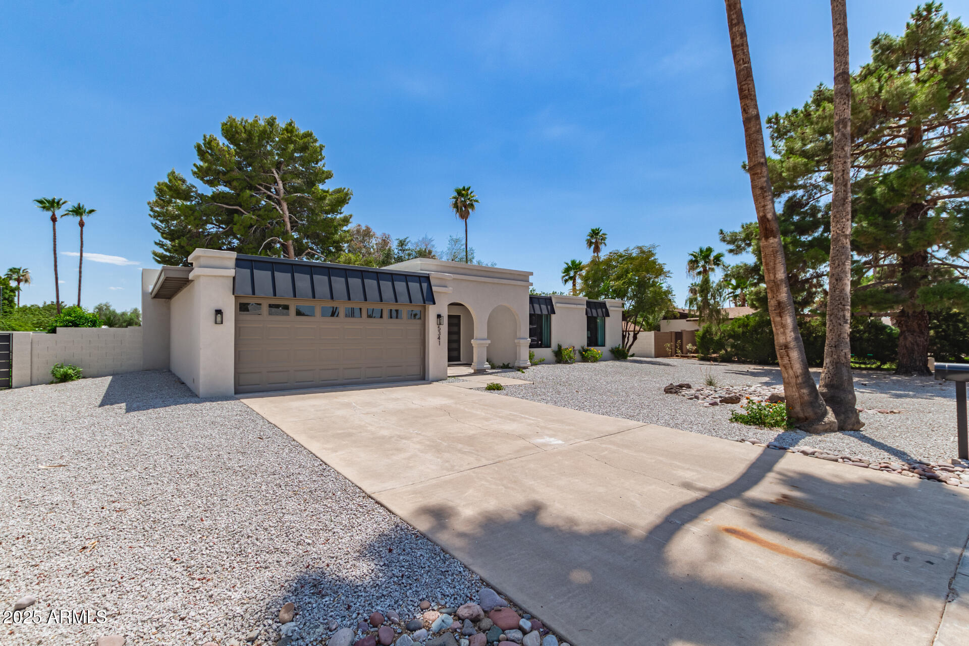 5341 E SHEENA Drive