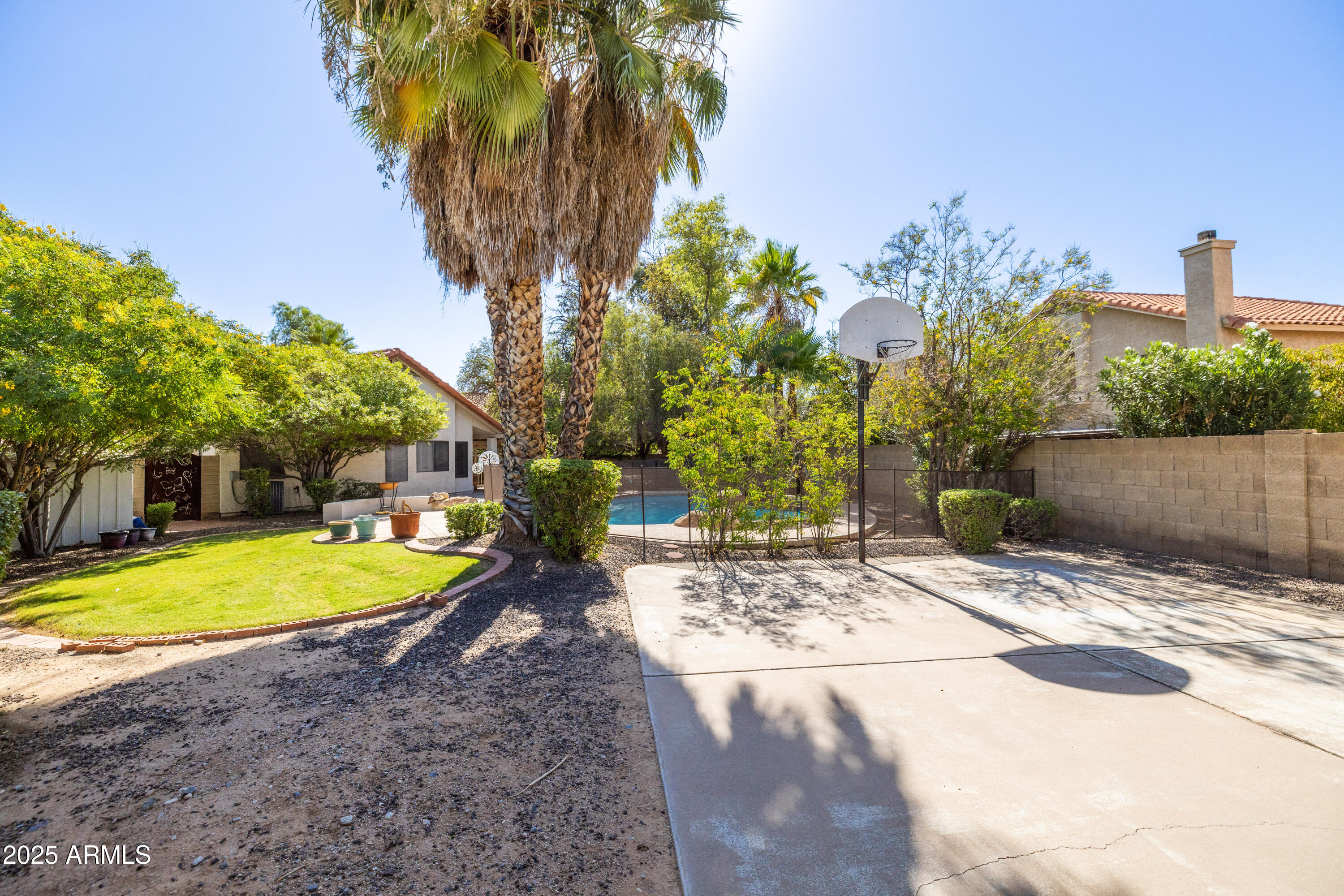 8825 E Larkspur Drive, Scottsdale