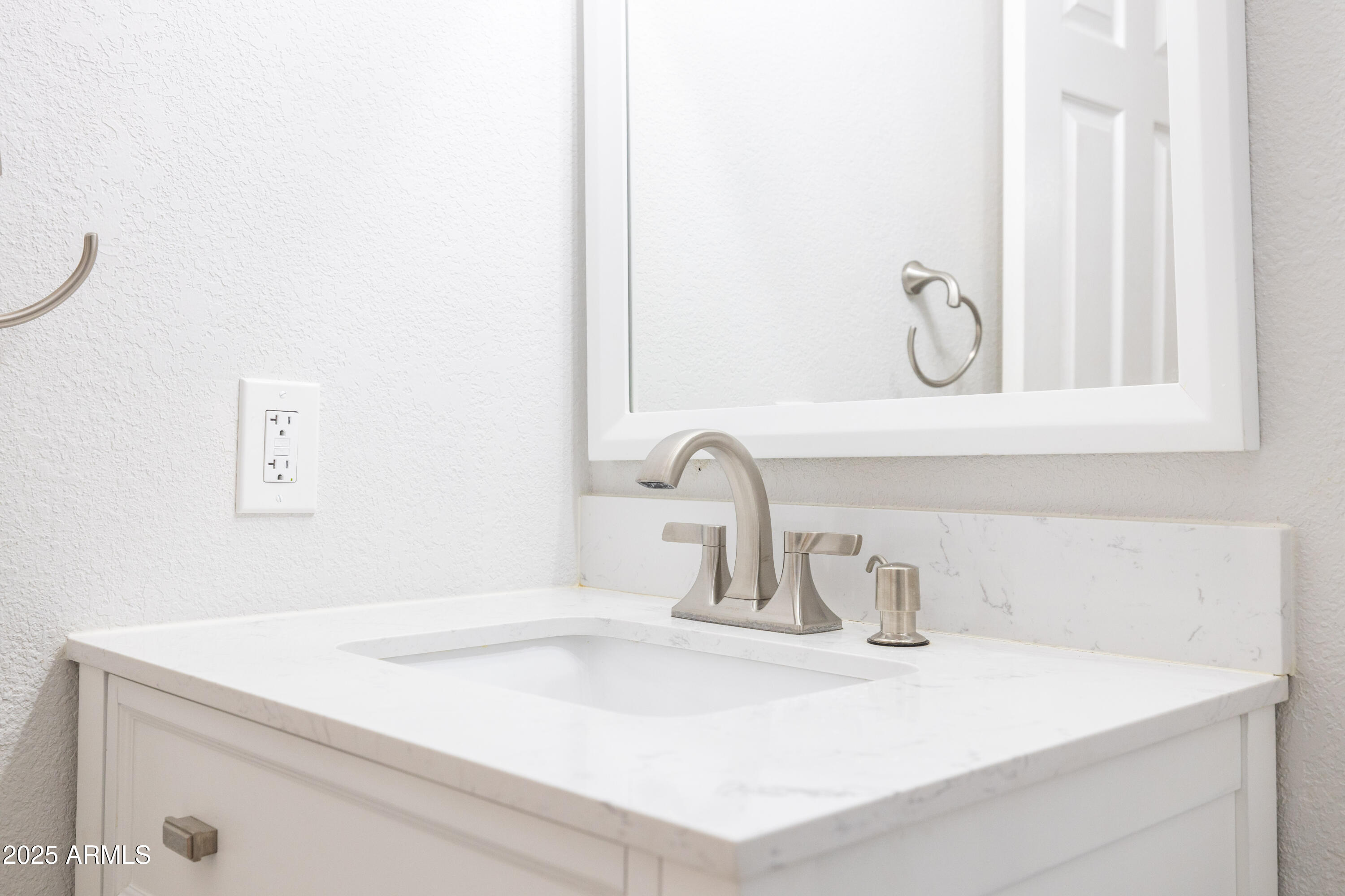 8825 E Larkspur Drive, Scottsdale