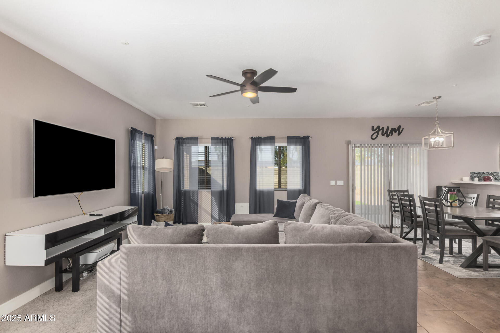 11594 W MOUNTAIN VIEW Drive