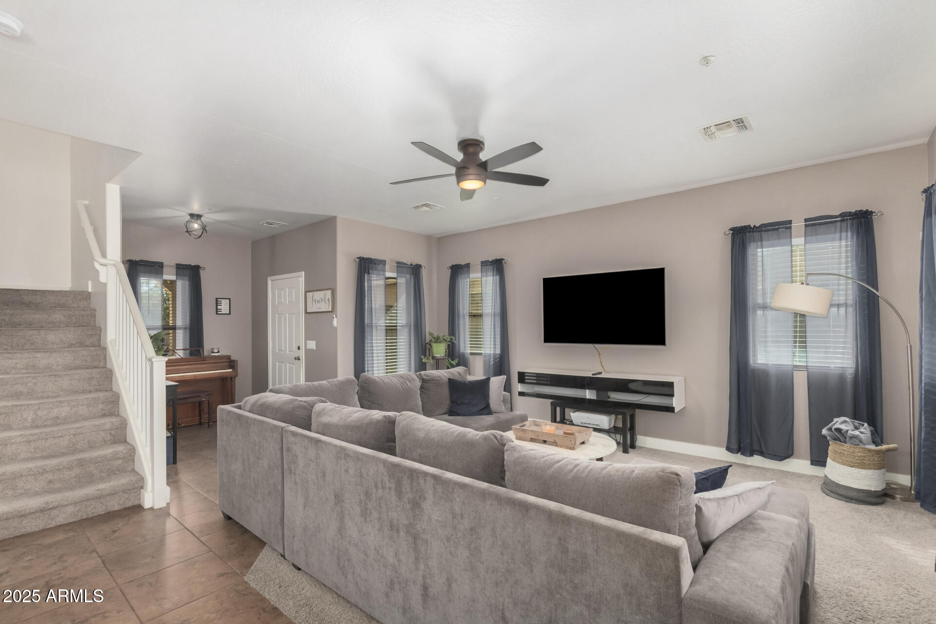 11594 W MOUNTAIN VIEW Drive