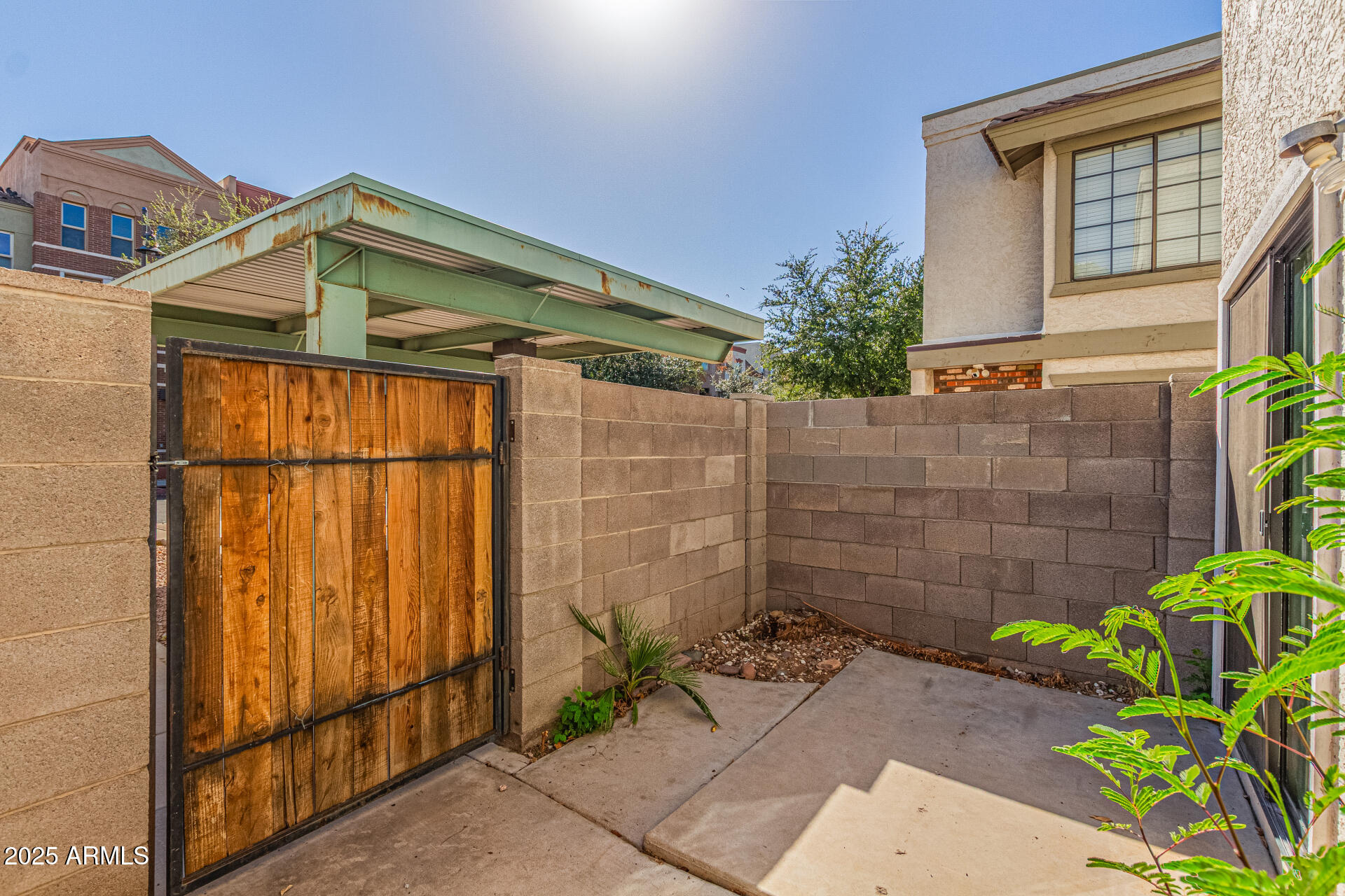 548 S WILSON Street, 104