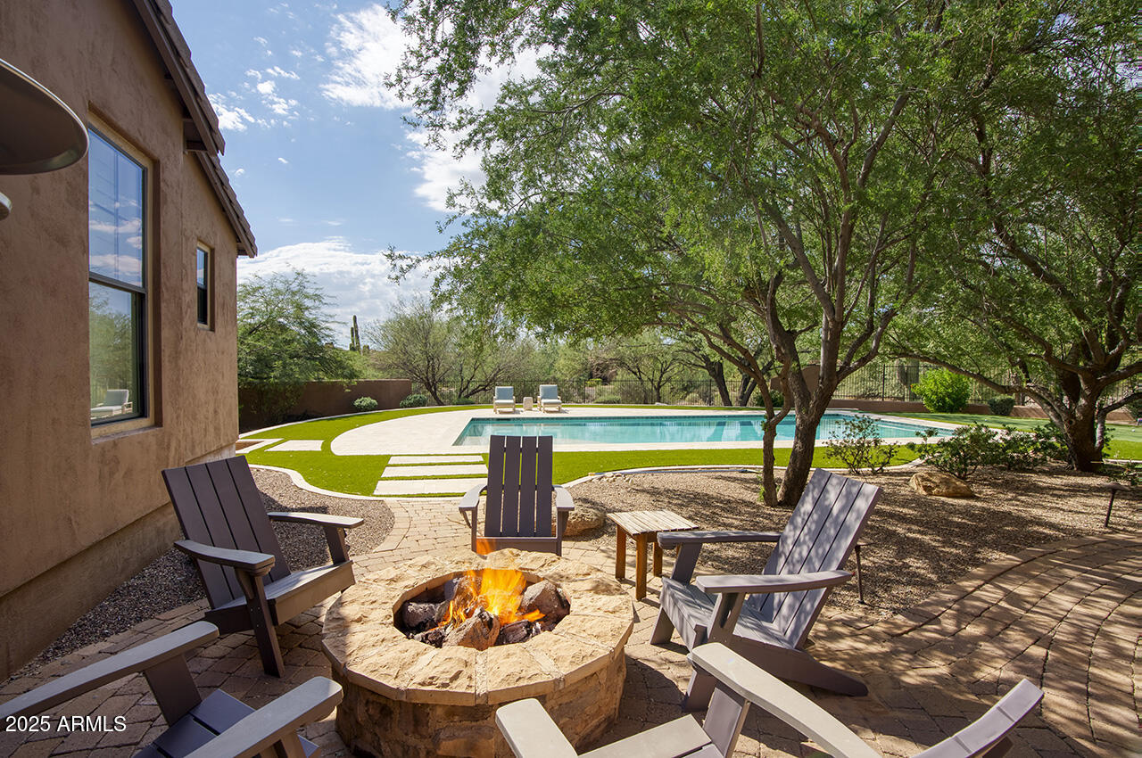 9482 E IRONWOOD Bend