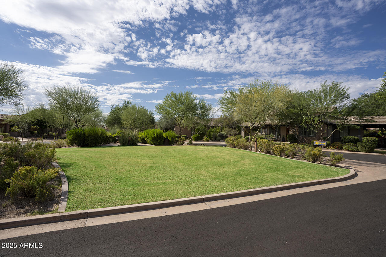 9482 E IRONWOOD Bend