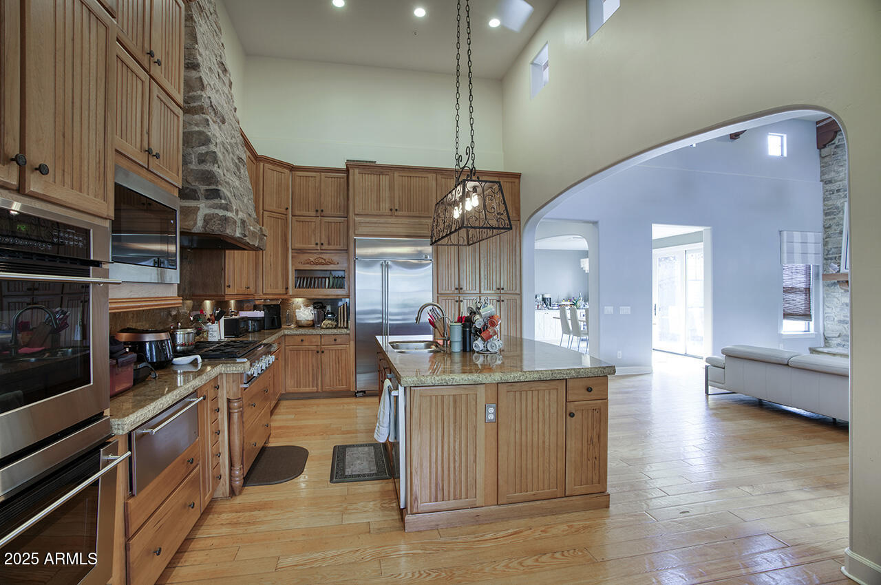 9482 E IRONWOOD Bend