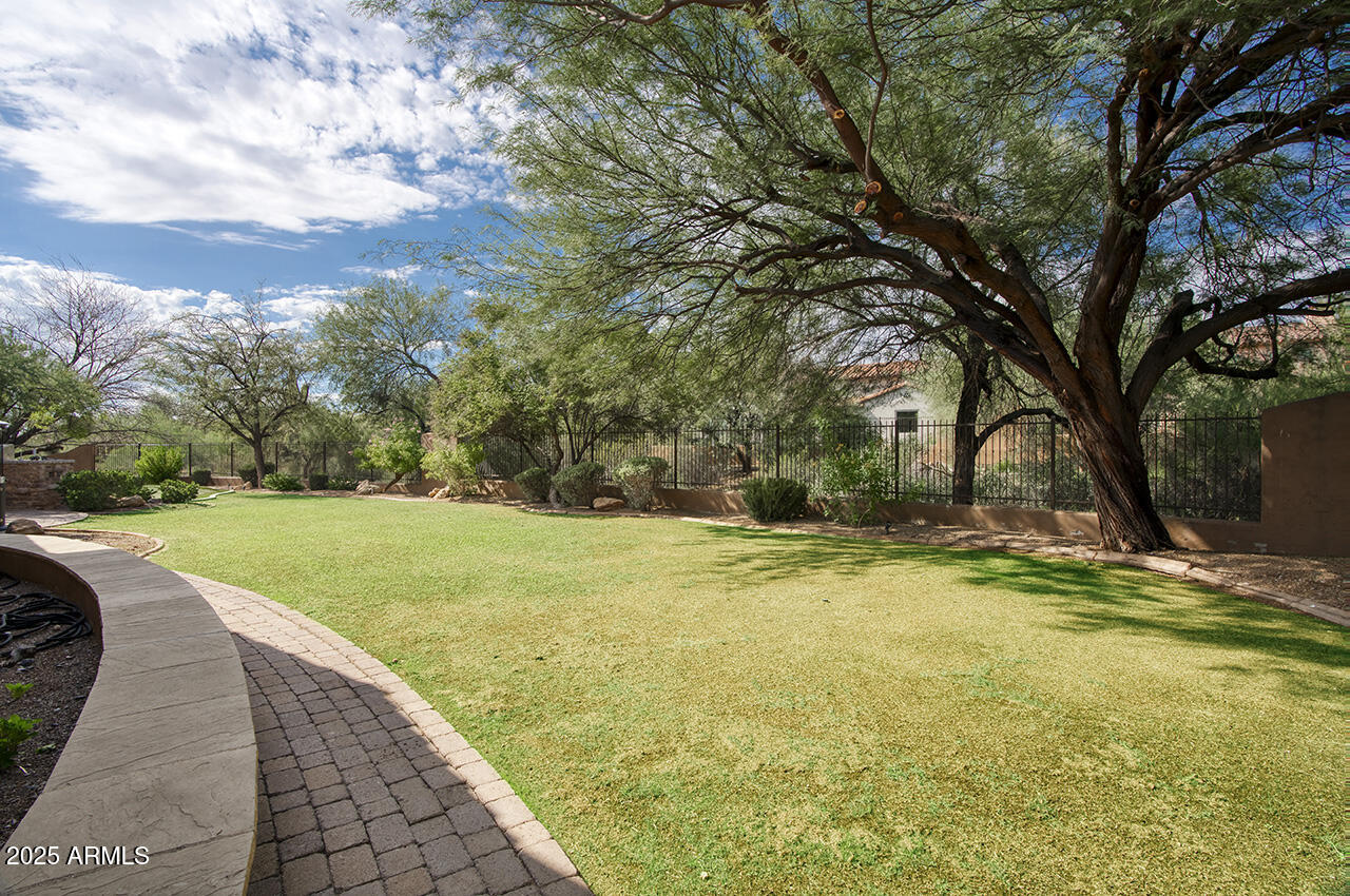 9482 E IRONWOOD Bend